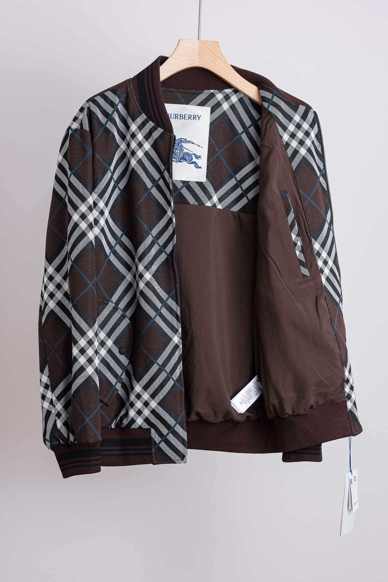 ☀️☀️2026最新春季Burberry格纹斜纹夹克外套#【BUR王牌尖货，镇店之宝】狠货我们家今年早春