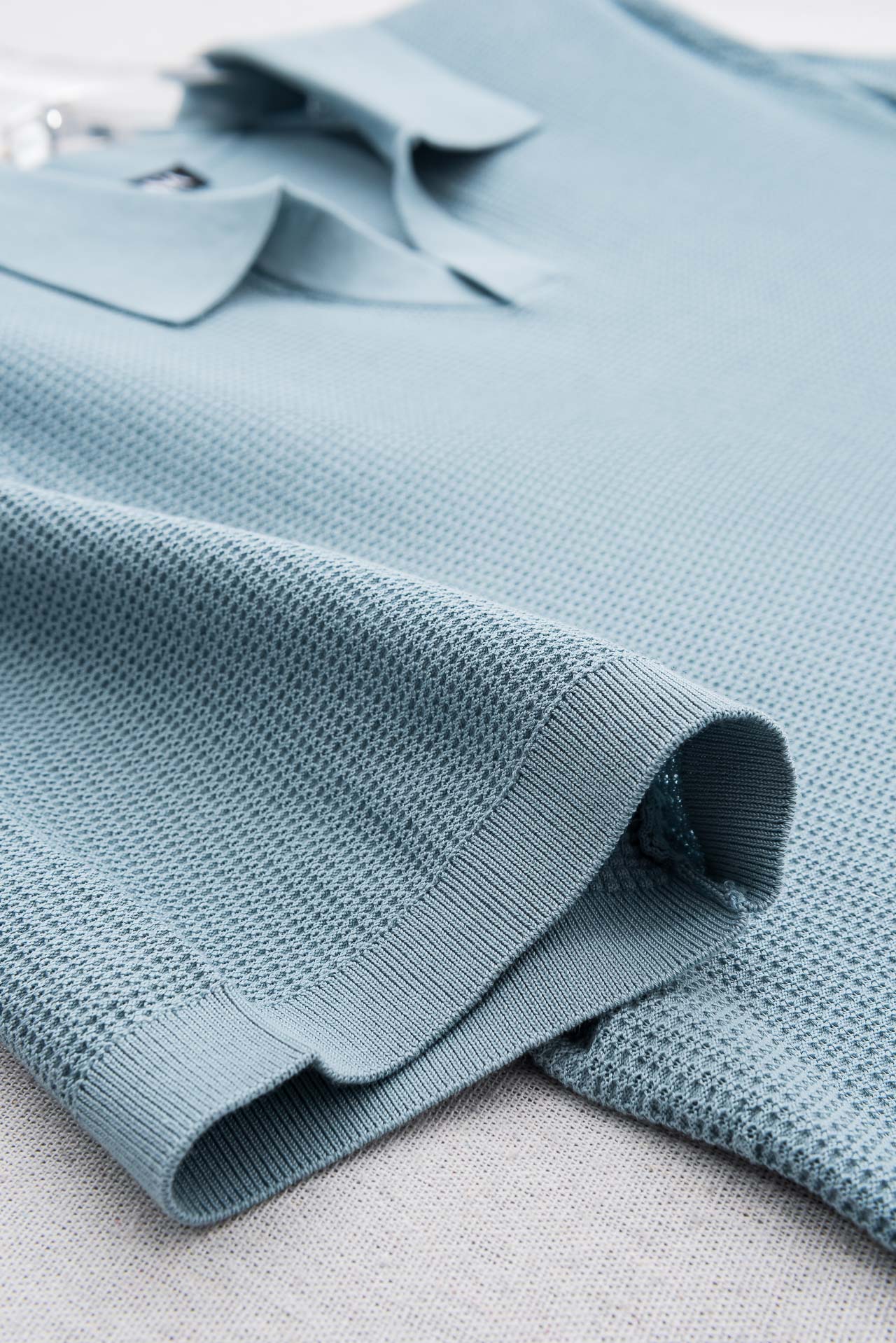 杰尼亚zegna2026春夏新款 桑蚕丝混纺男士针织短袖衫！采用5.5%蚕丝+65.2％莱赛尔天丝+29