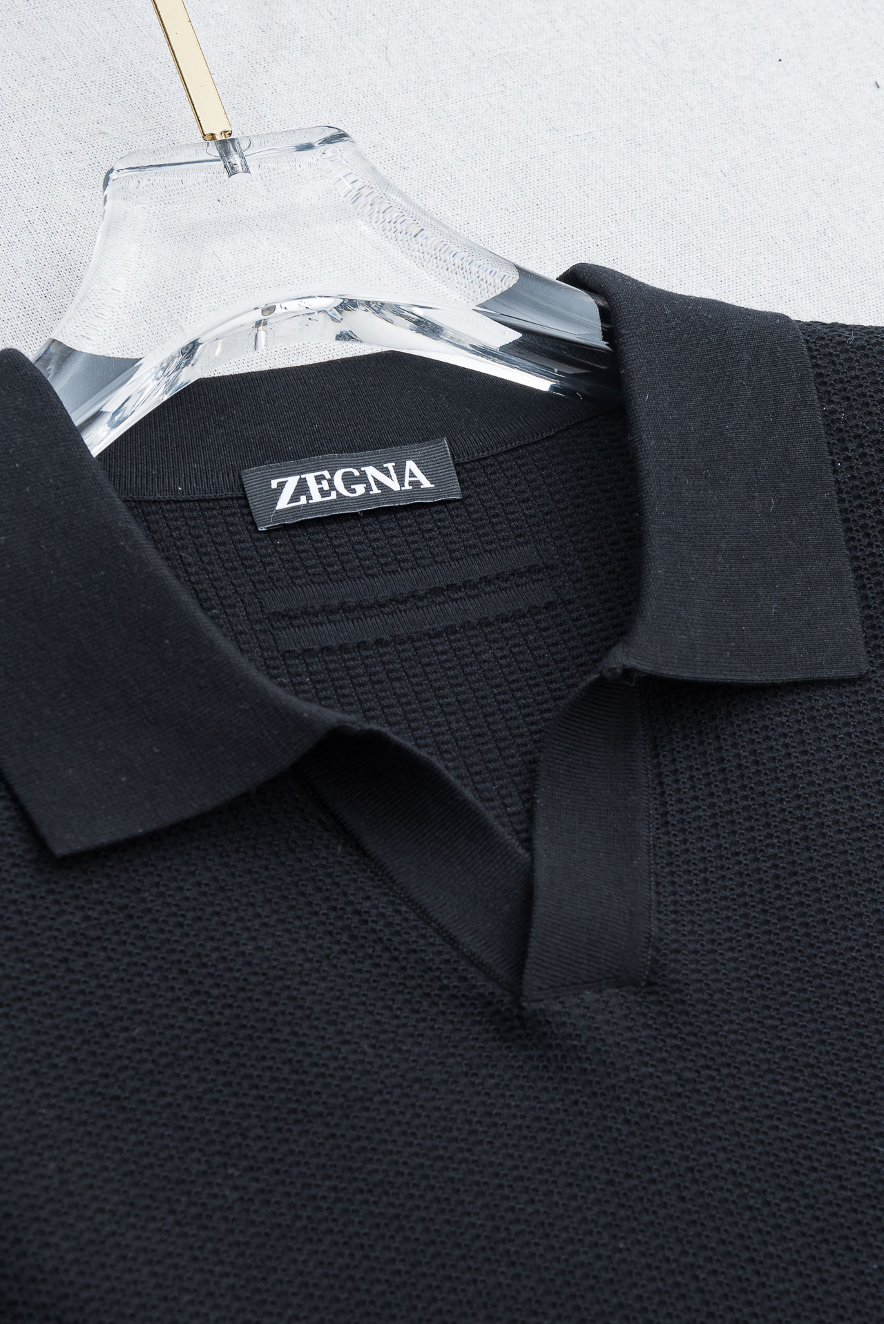 杰尼亚zegna2026春夏新款 桑蚕丝混纺男士针织短袖衫！采用5.5%蚕丝+65.2％莱赛尔天丝+29