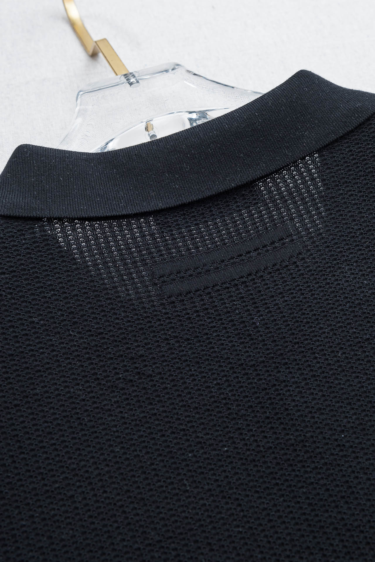 杰尼亚zegna2026春夏新款 桑蚕丝混纺男士针织短袖衫！采用5.5%蚕丝+65.2％莱赛尔天丝+29