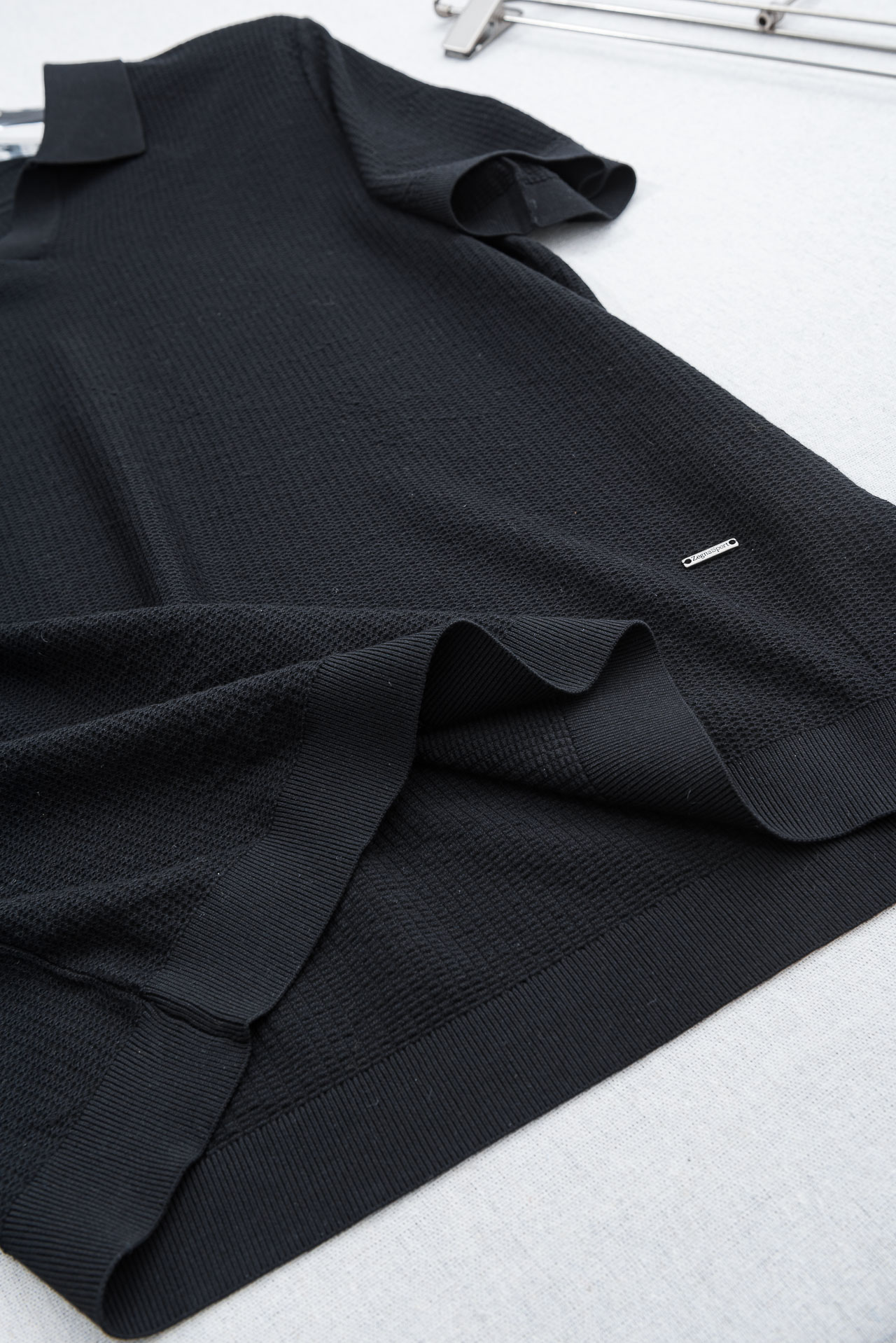 杰尼亚zegna2026春夏新款 桑蚕丝混纺男士针织短袖衫！采用5.5%蚕丝+65.2％莱赛尔天丝+29