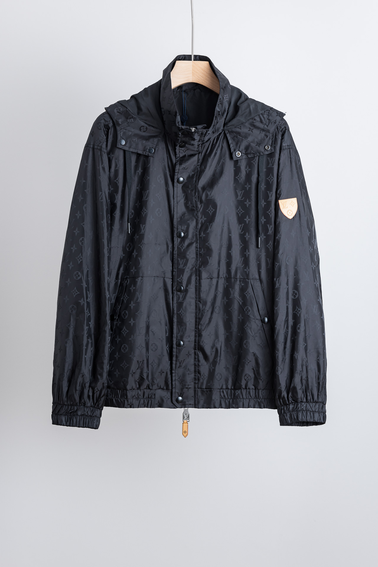☀️☀️LV 路易威登2026 ss最新春季新品！Monogram立体提花连帽防水夹克外套#同步官网发售