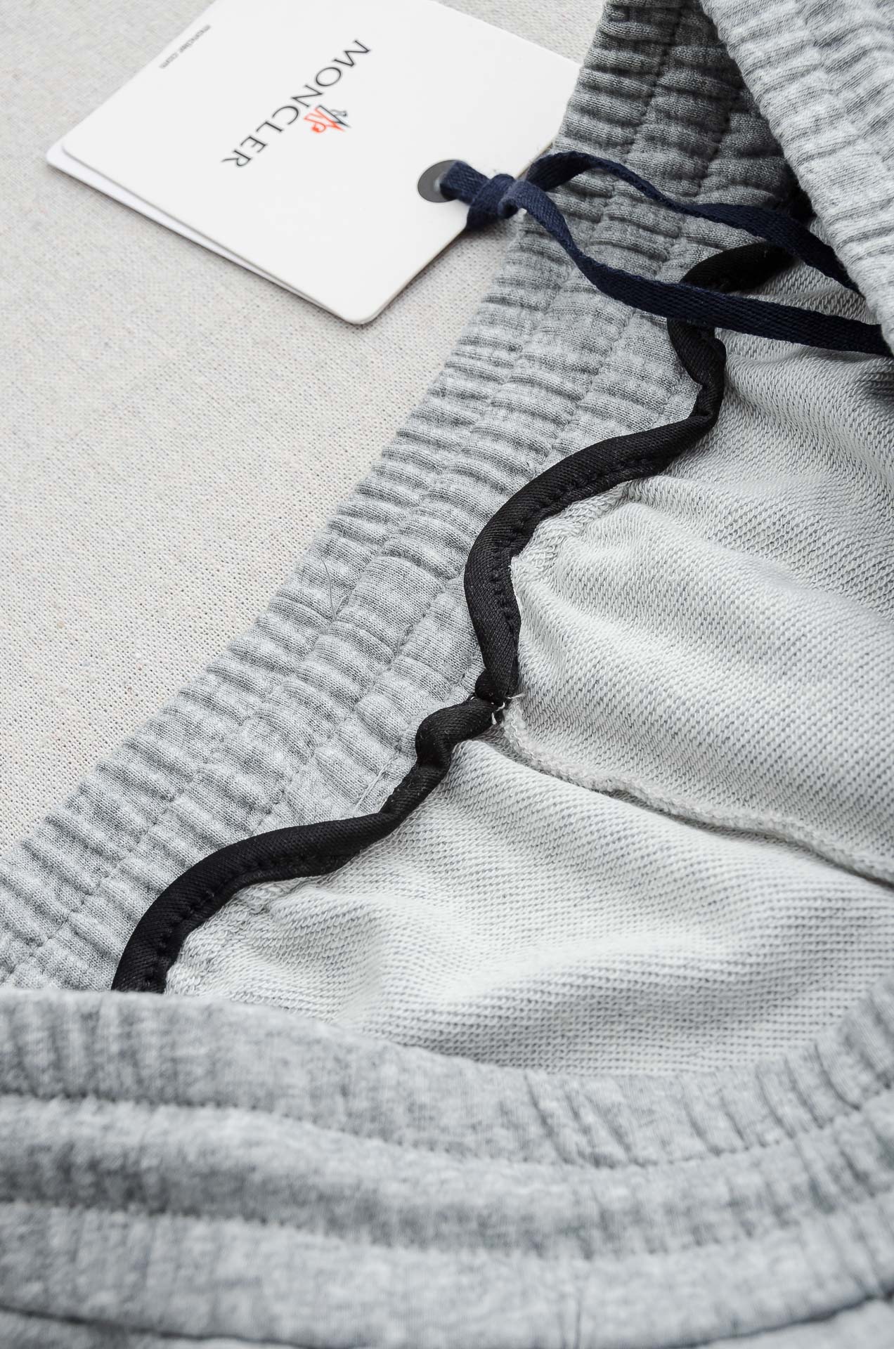 Moncler SS精梳全棉直筒休闲短裤#甄选客供进口100%全棉针织料，高密度织物制作而成，上身很舒适