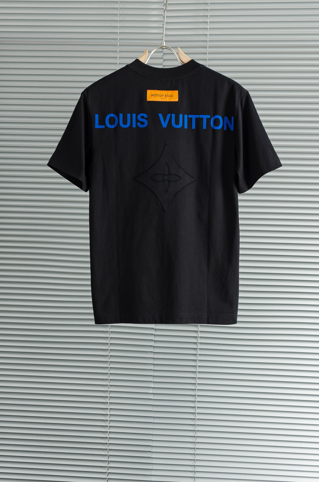. LV 路易 2026SS时尚潮人必备男士休闲圆领短袖T恤衫#设计理念潮流前卫与尚可持续，选用客供进口