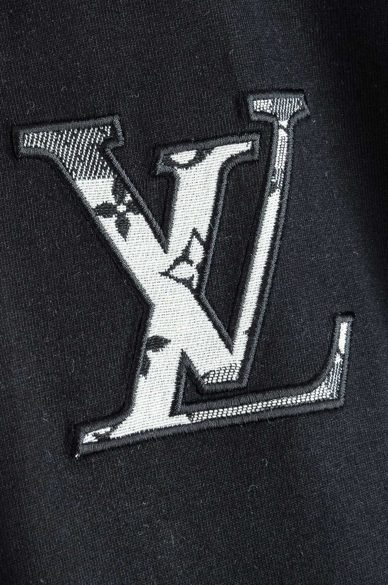 🆕 LV 路易 2026SS时尚潮人必备男士休闲圆领短袖T恤衫#设计理念潮流前卫与尚可持续，选用客供进口