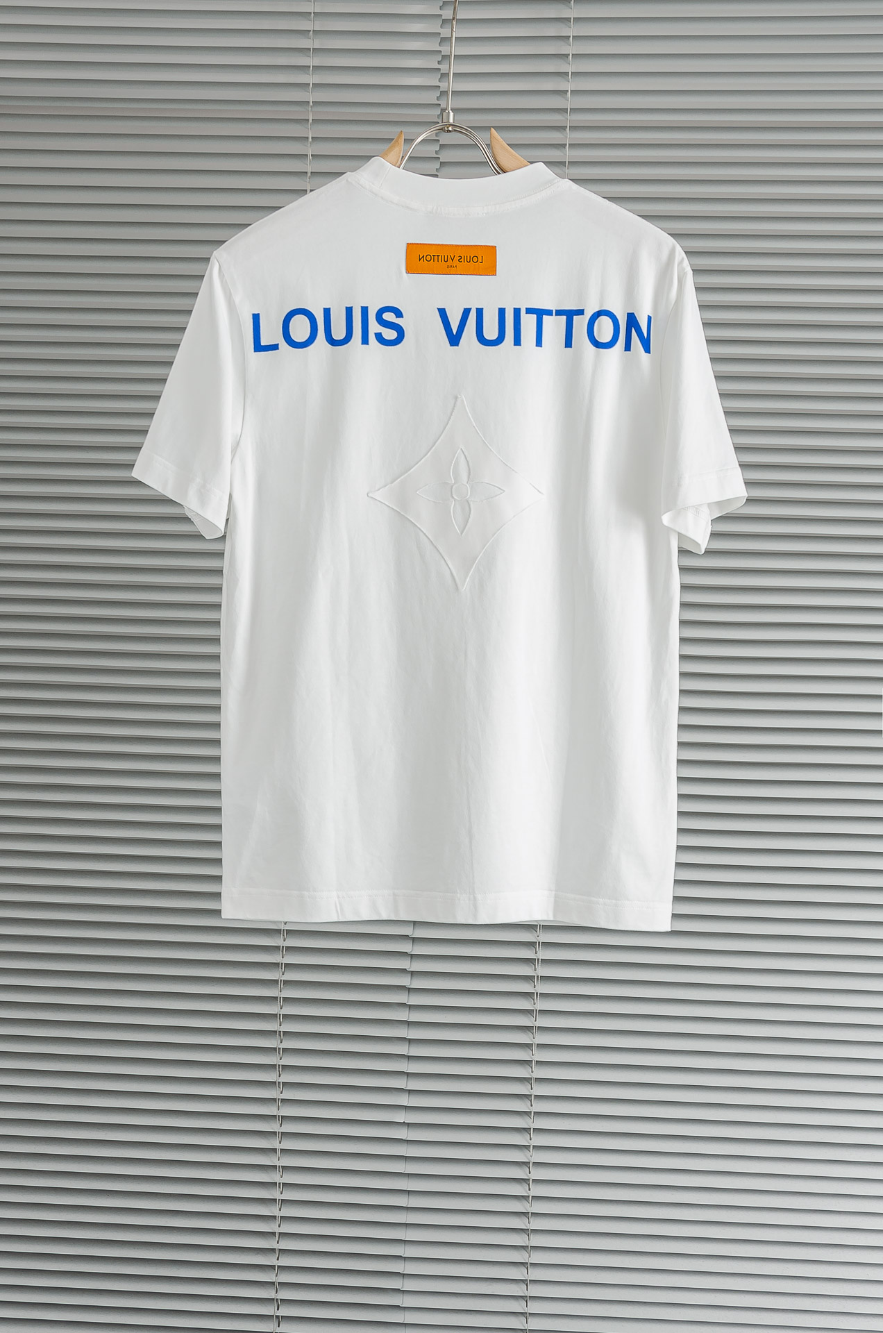 . LV 路易 2026SS时尚潮人必备男士休闲圆领短袖T恤衫#设计理念潮流前卫与尚可持续，选用客供进口