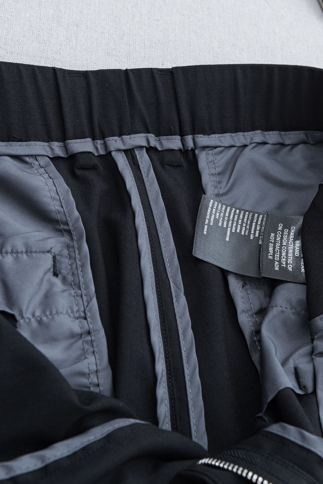 Loro Piana诺悠翩雅26ss春夏轻奢时尚定制休闲西裤，简洁干练的风格，精致卓越的品质男装，每款的