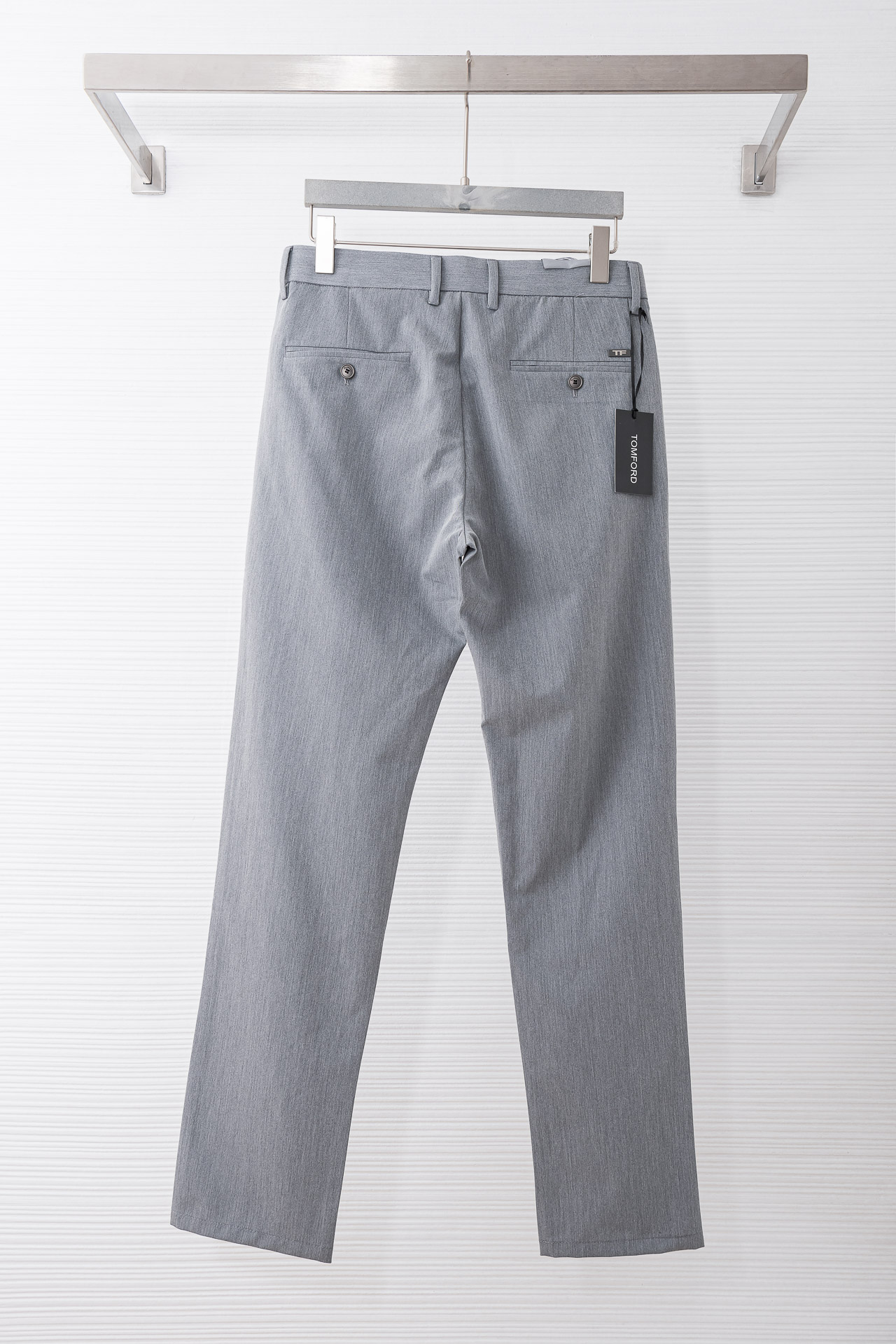 TF 26ss春夏轻奢时尚定制休闲西裤，简洁干练的风格，精致卓越的品质男装，每款的设计点跟舒适度都能做到