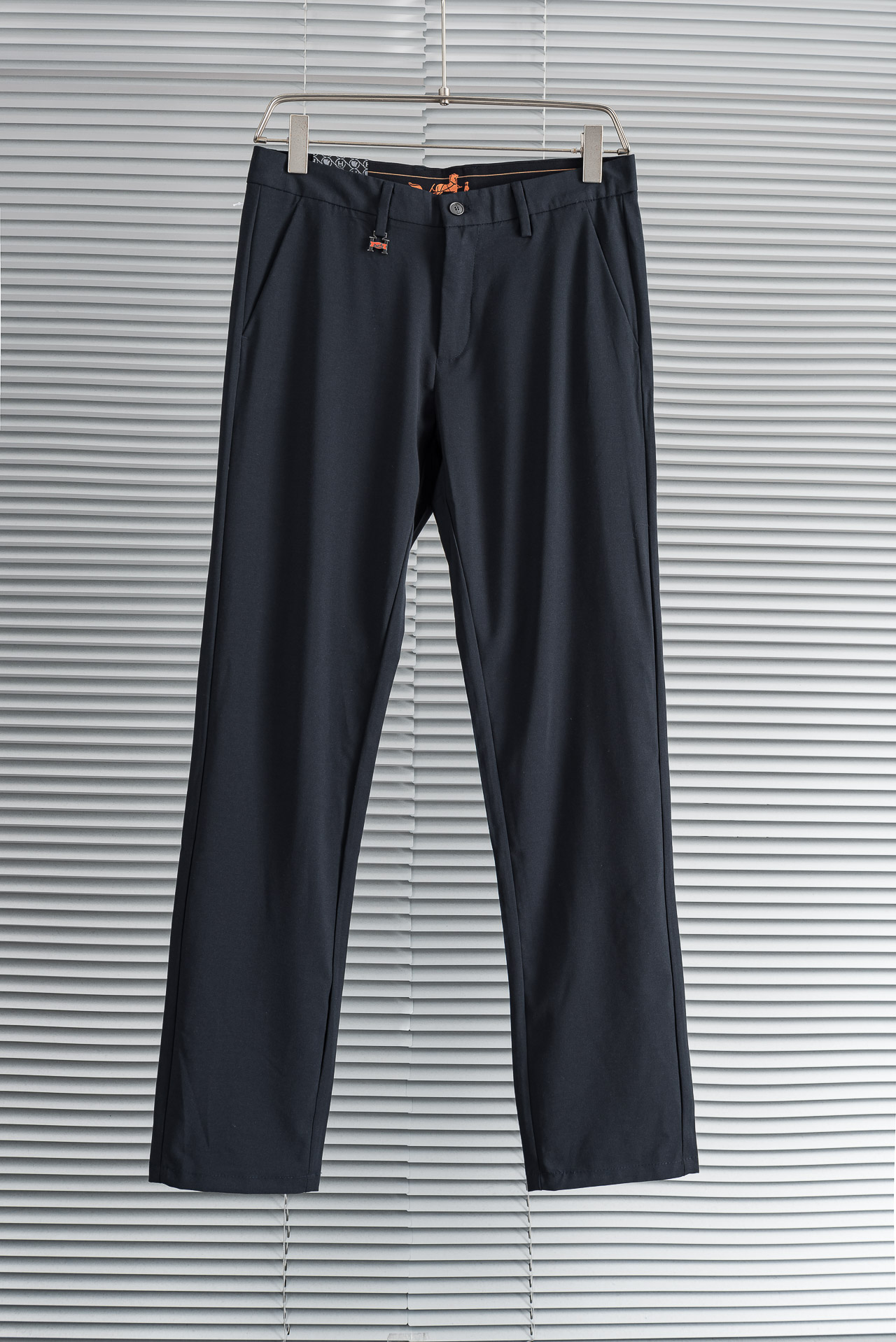 HERM*ES 爱马仕 26ss春夏轻奢时尚定制休闲西裤，简洁干练的风格，精致卓越的品质男装，每款的设计