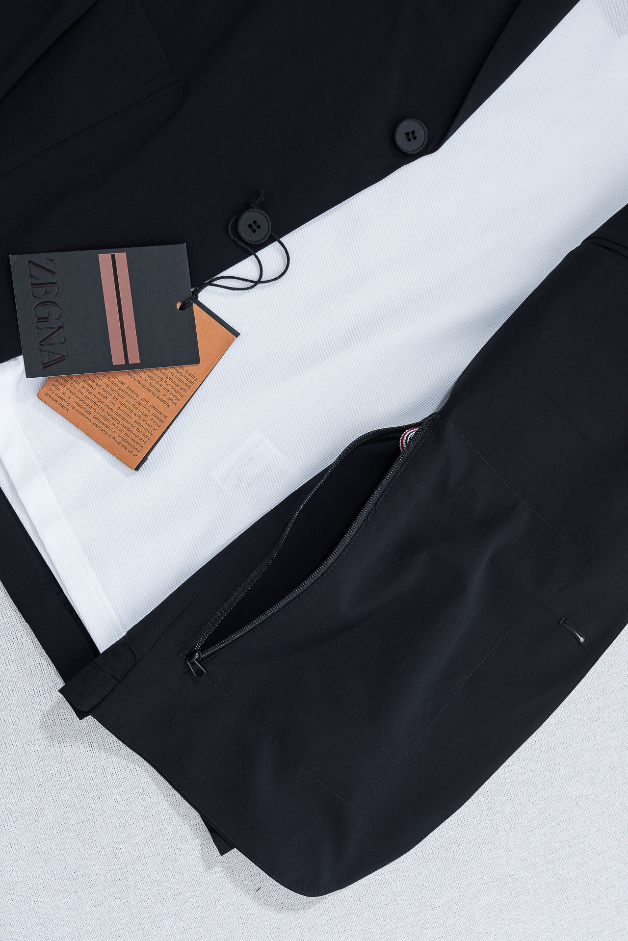 zegna杰尼亚2026ss春夏休闲西装#时尚而舒适的产品，让您在各种场合中都能自信、得体地展现风采。搭