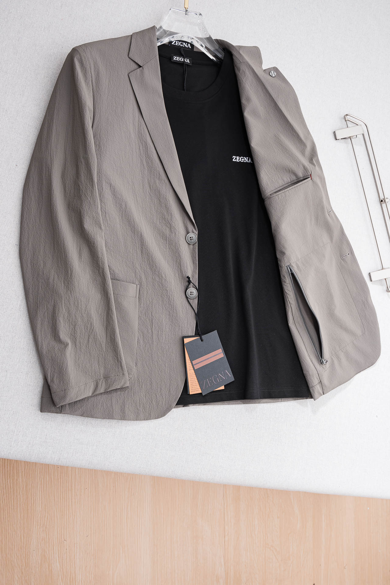 zegna杰尼亚2026ss春夏休闲西装#时尚而舒适的产品，让您在各种场合中都能自信、得体地展现风采。搭