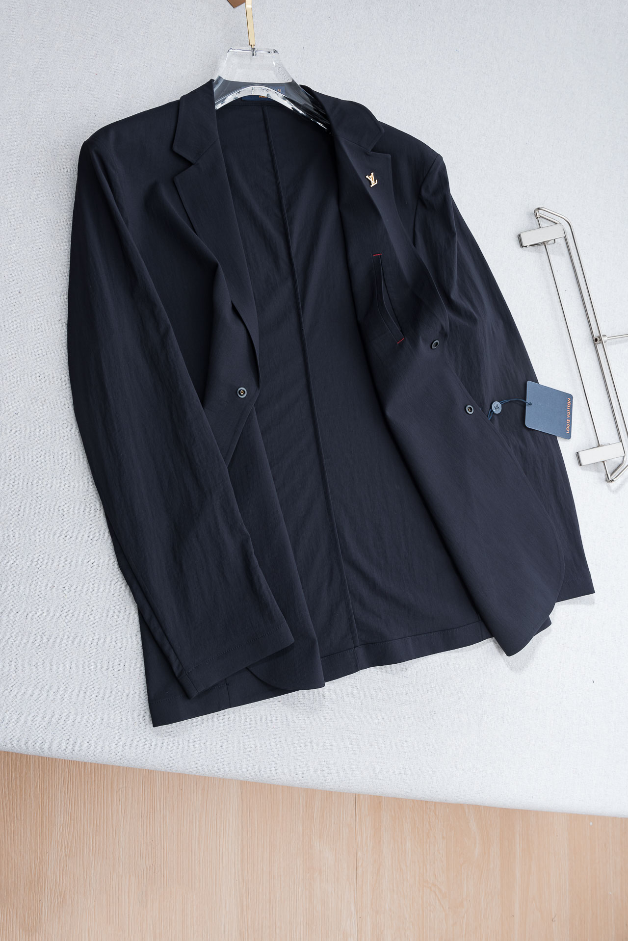 LV 2026ss春夏休闲西装#时尚而舒适的产品，让您在各种场合中都能自信、得体地展现风采。搭配现代化元