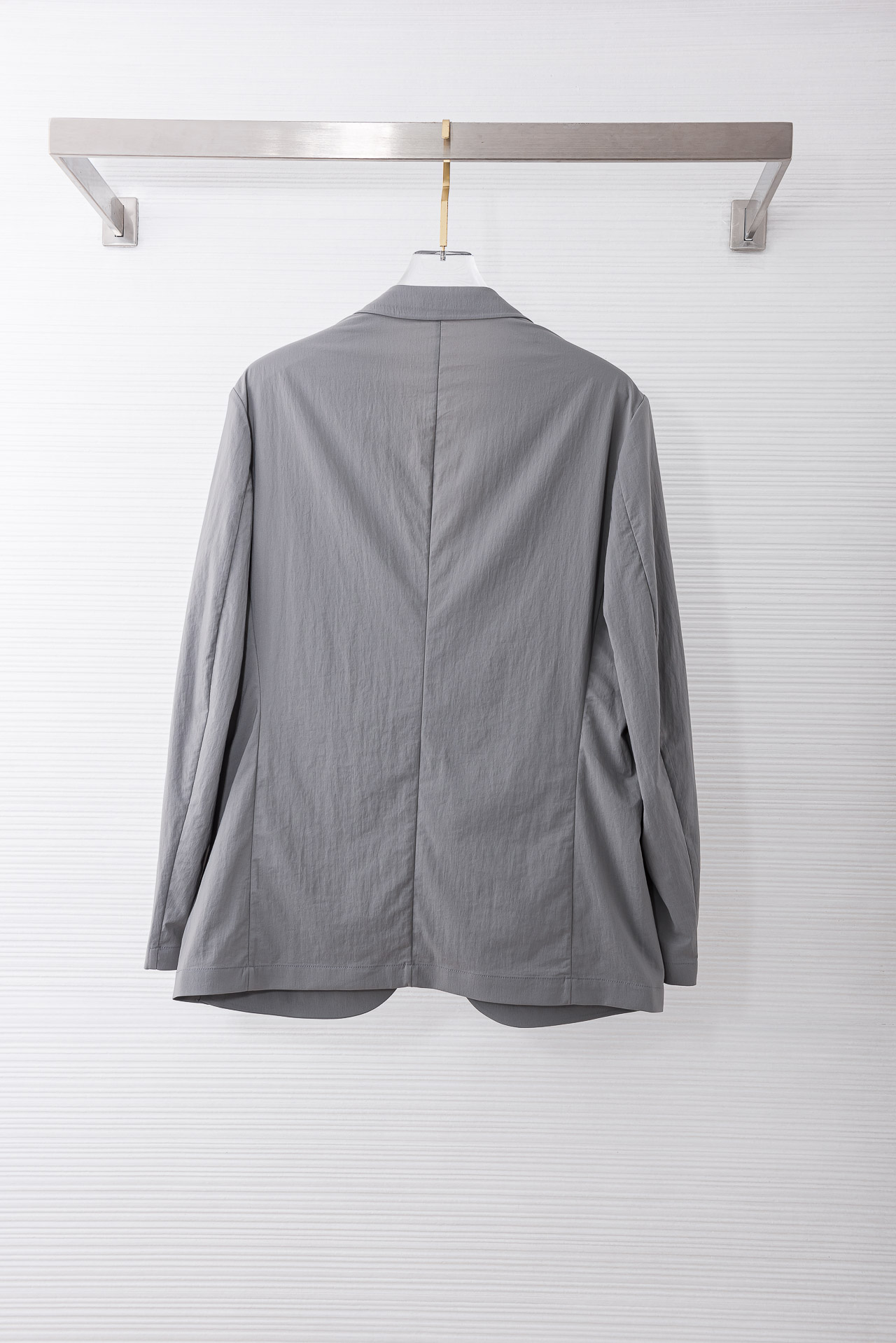 LV 2026ss春夏休闲西装#时尚而舒适的产品，让您在各种场合中都能自信、得体地展现风采。搭配现代化元