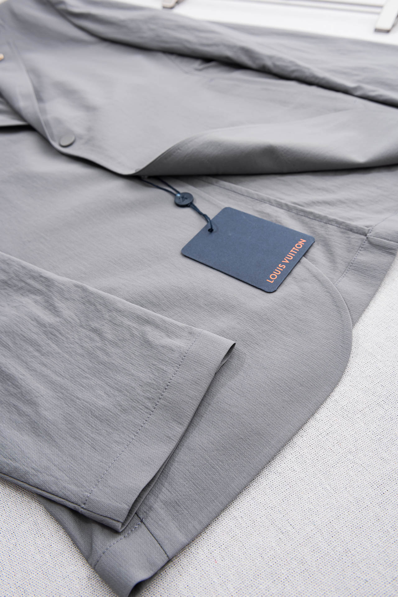 LV 2026ss春夏休闲西装#时尚而舒适的产品，让您在各种场合中都能自信、得体地展现风采。搭配现代化元