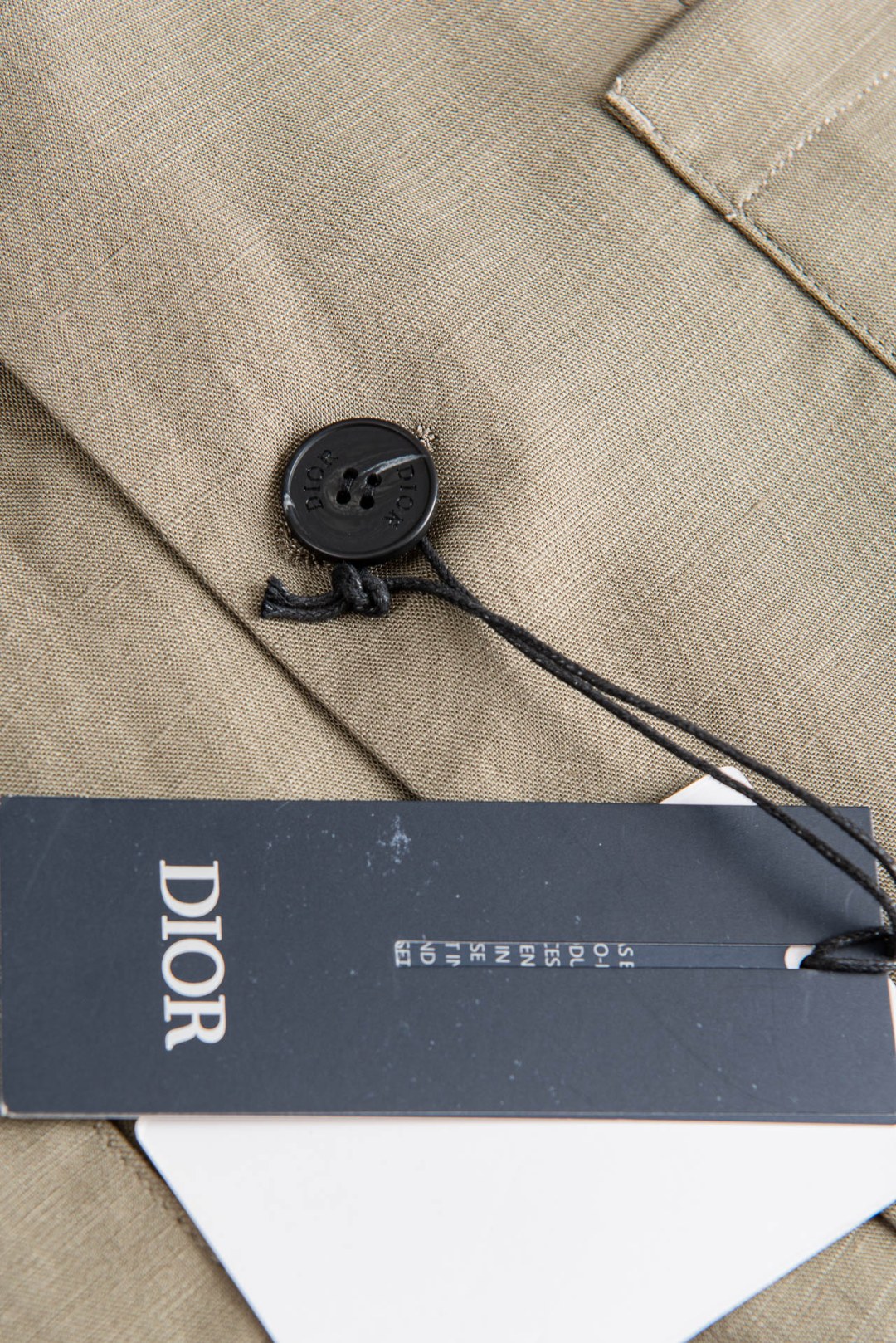 迪奥Dior2026ss春夏新品 亚麻+天丝混纺面料商务休闲西装#一贯的高品质标准，每一个细节都经过精心