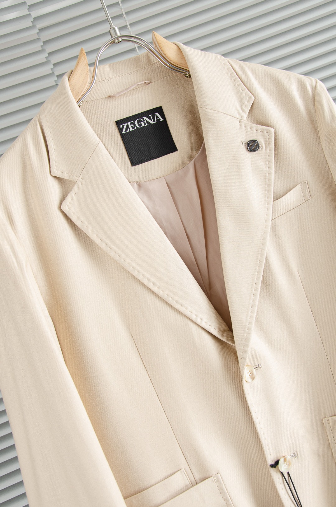 zegna杰尼亚2026ss春夏新品 亚麻混纺面料商务休闲西装#一贯的高品质标准，每一个细节都经过精心打