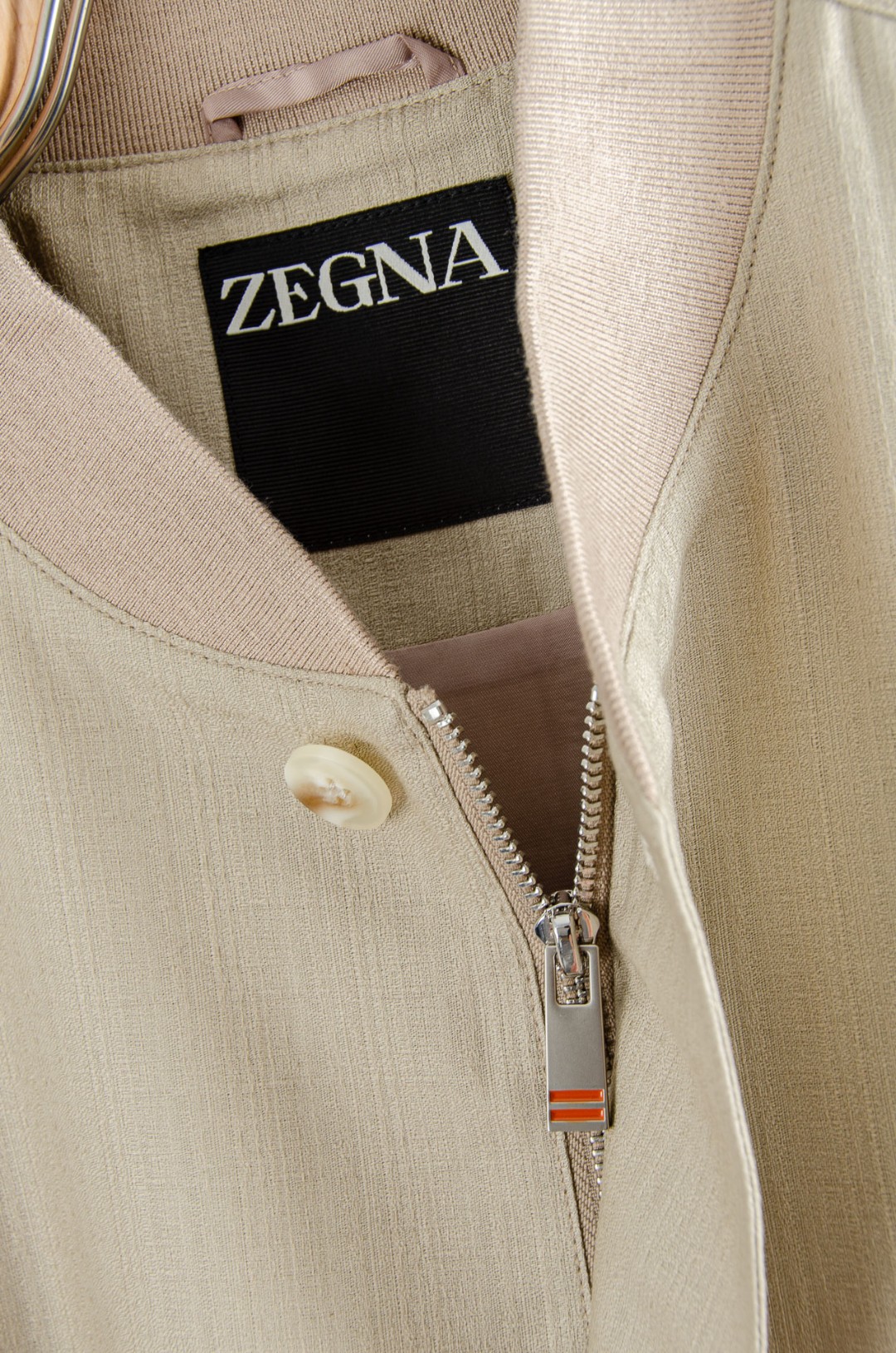 zegna 26SS新款亚麻➕天丝 混纺面料飞行员夹克#这款采用亚麻18%+82天丝混纺面料制作的飞行员
