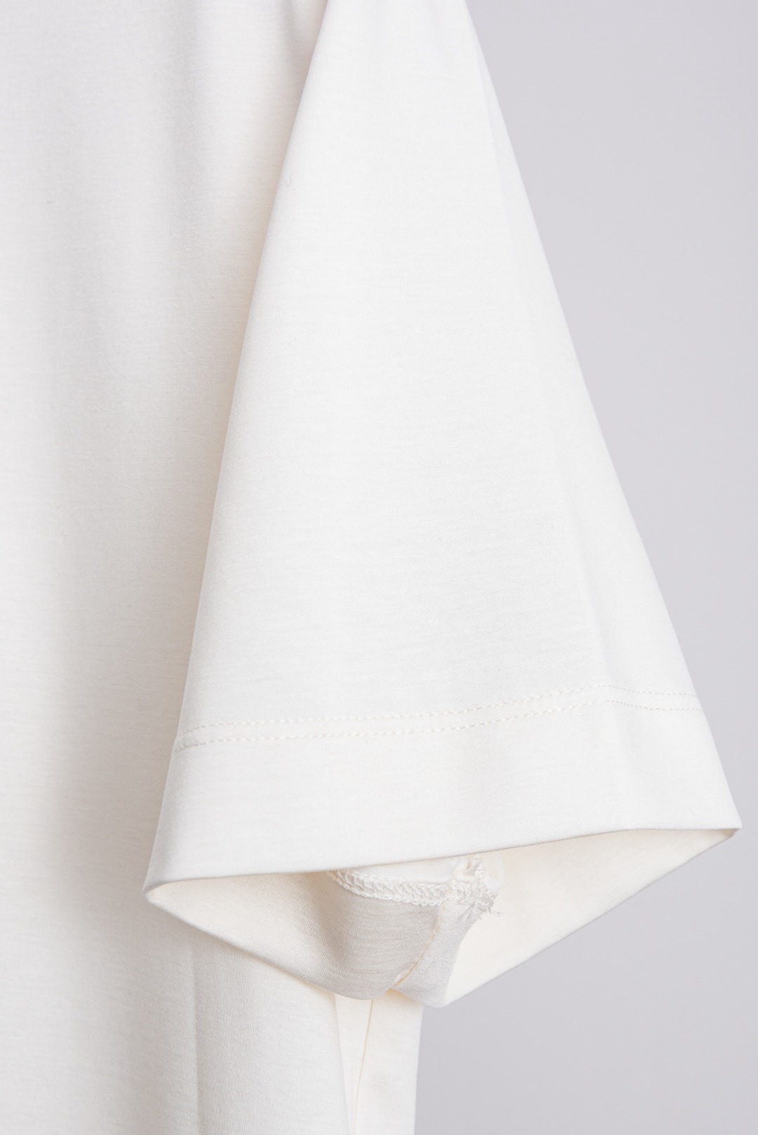 ☀️☀️Loro Piana诺悠翩雅26SS夏季新款顶级桑蚕丝面料 男士圆领短袖T恤#这款经由桑蚕丝打造