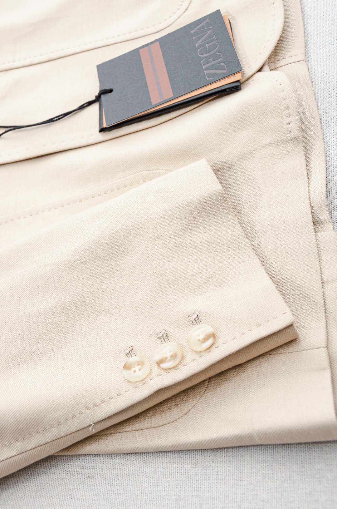 zegna杰尼亚2026ss春夏新品 亚麻混纺面料商务休闲西装#一贯的高品质标准，每一个细节都经过精心打