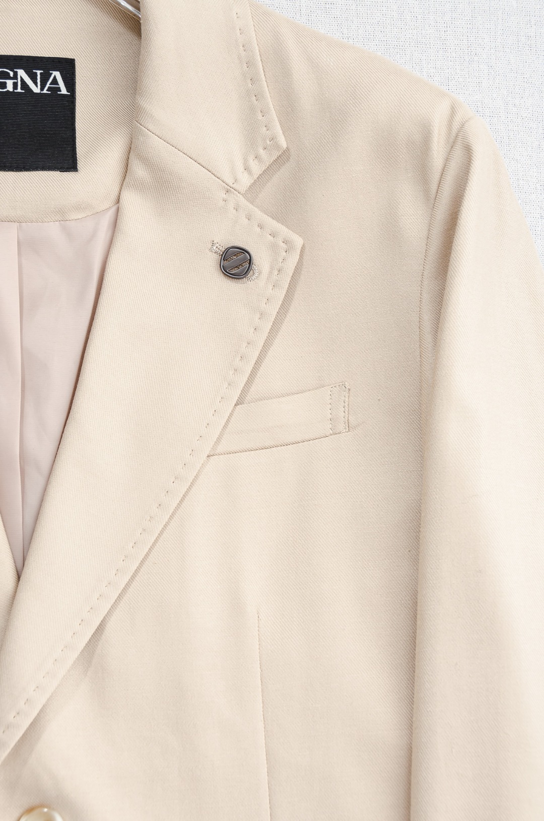 zegna杰尼亚2026ss春夏新品 亚麻混纺面料商务休闲西装#一贯的高品质标准，每一个细节都经过精心打