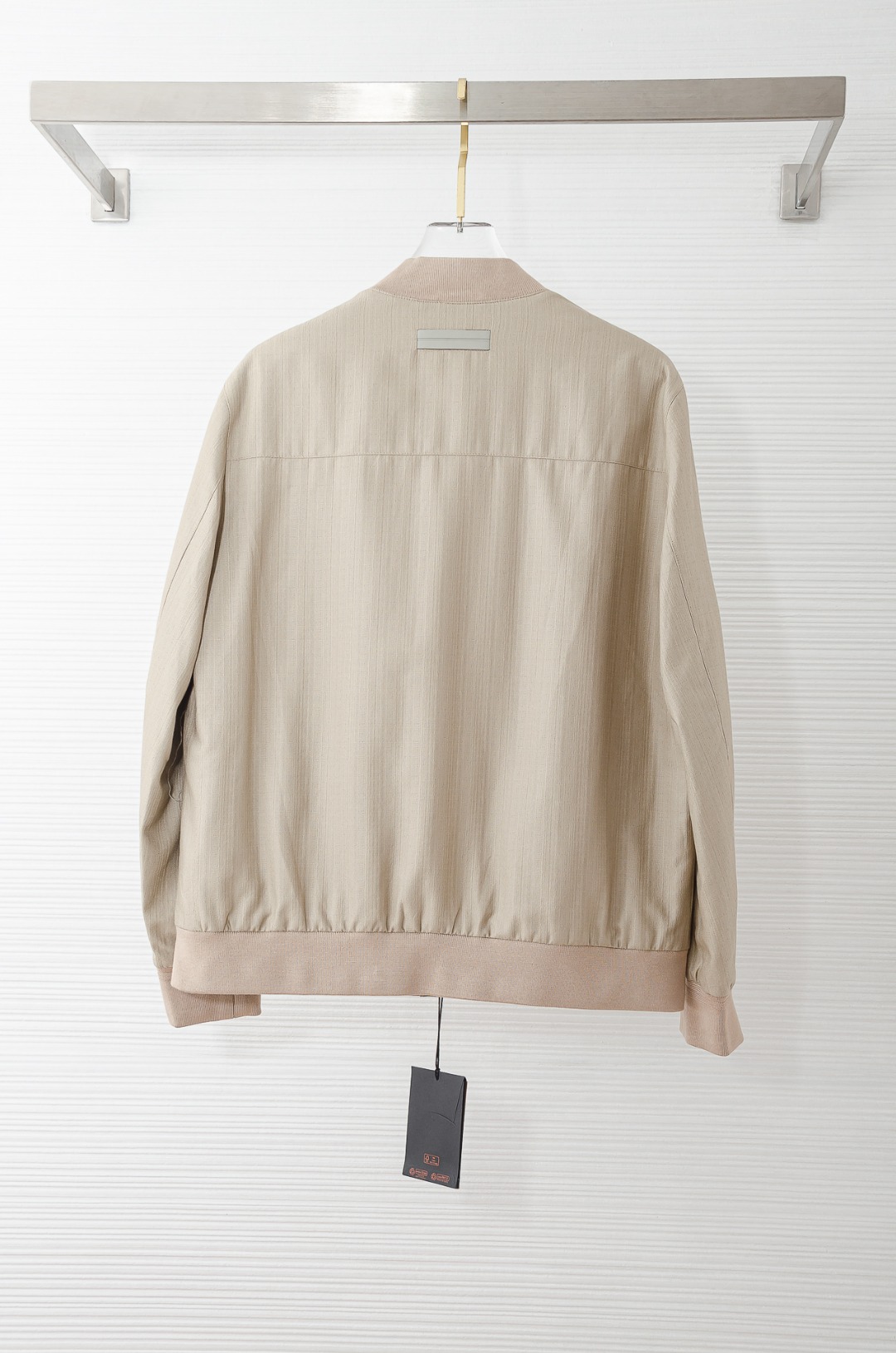 zegna 26SS新款亚麻➕天丝 混纺面料飞行员夹克#这款采用亚麻18%+82天丝混纺面料制作的飞行员