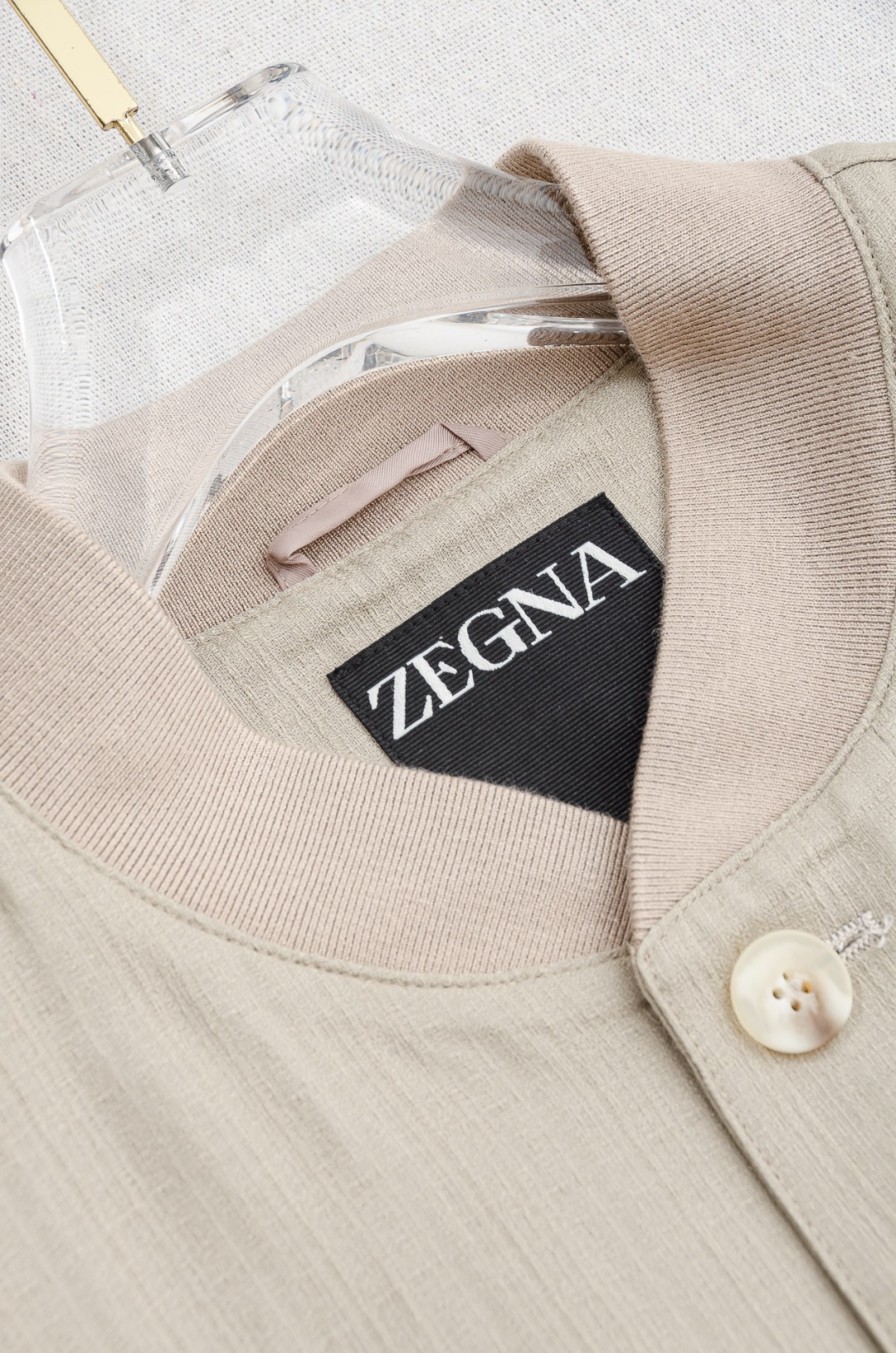 zegna 26SS新款亚麻➕天丝 混纺面料飞行员夹克#这款采用亚麻18%+82天丝混纺面料制作的飞行员