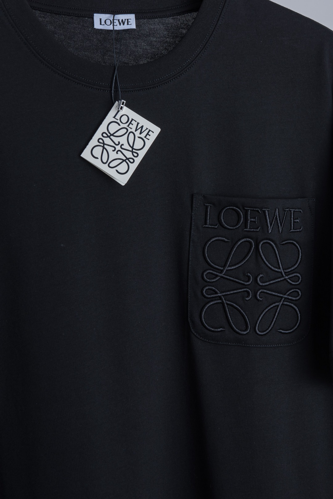 . ☀️☀️LOEWE 罗意威2026SS时尚潮人必备男士休闲圆领短袖T恤衫#设计理念潮流前卫与尚可持续