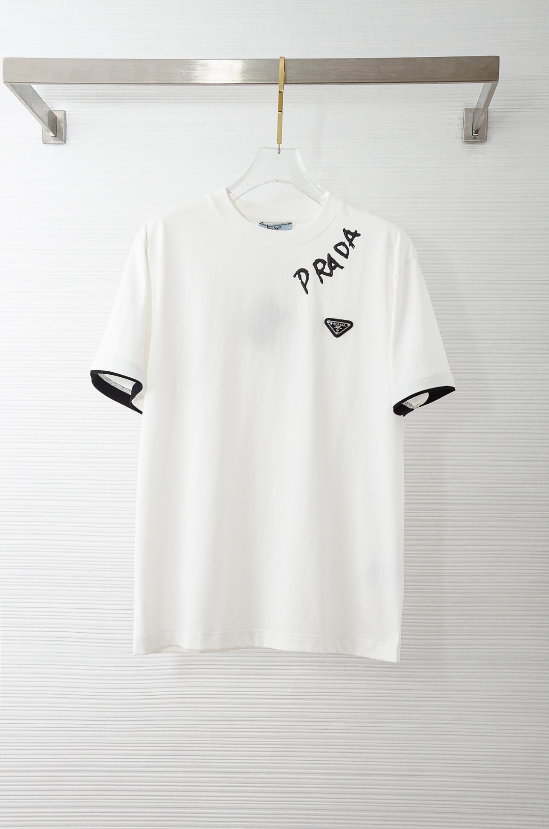 P*RADA普拉*达2026SS时尚潮人必备男士休闲圆领短袖T恤衫#设计理念潮流前卫与尚可持续，选用客供