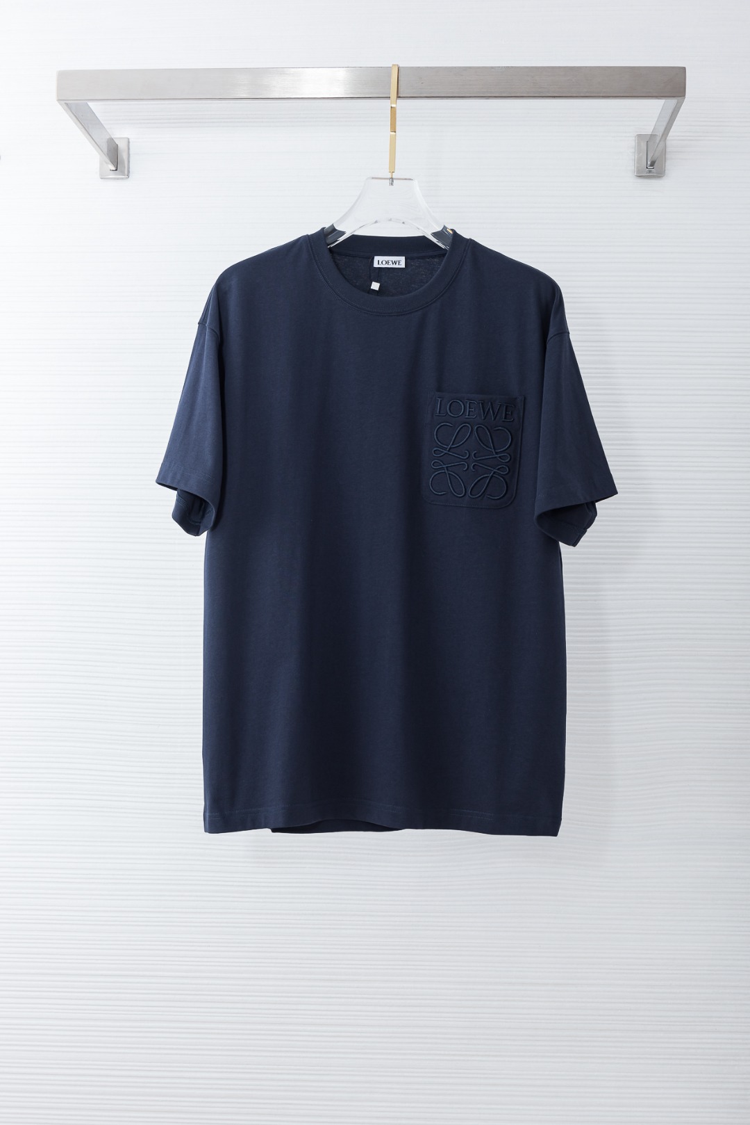 LOEWE 罗意威2026SS时尚潮人必备男士休闲圆领短袖T恤衫#设计理念潮流前卫与尚可持续，选用客供进