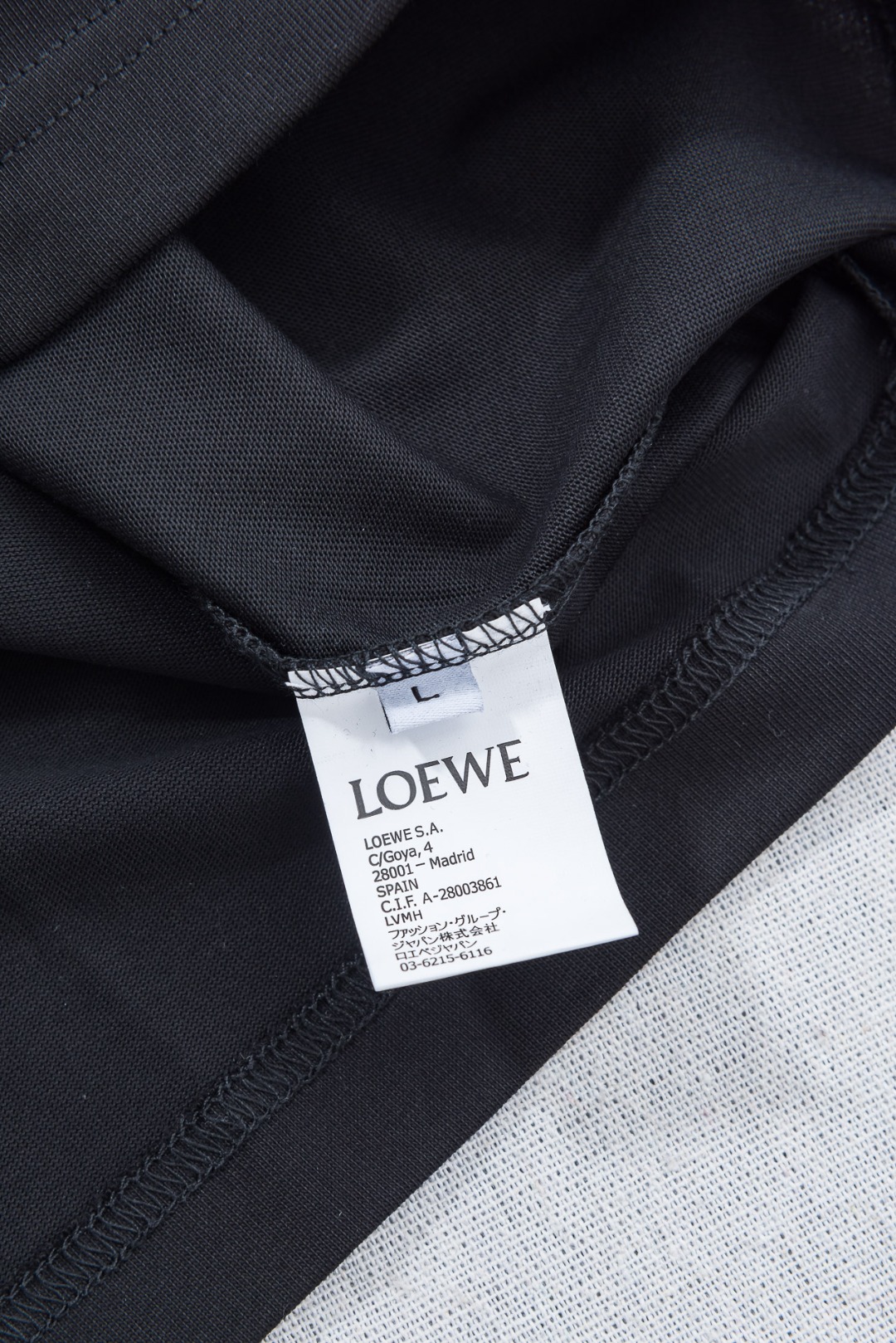 LOEWE 罗意威2026SS时尚潮人必备男士休闲圆领短袖T恤衫#设计理念潮流前卫与尚可持续，选用客供进