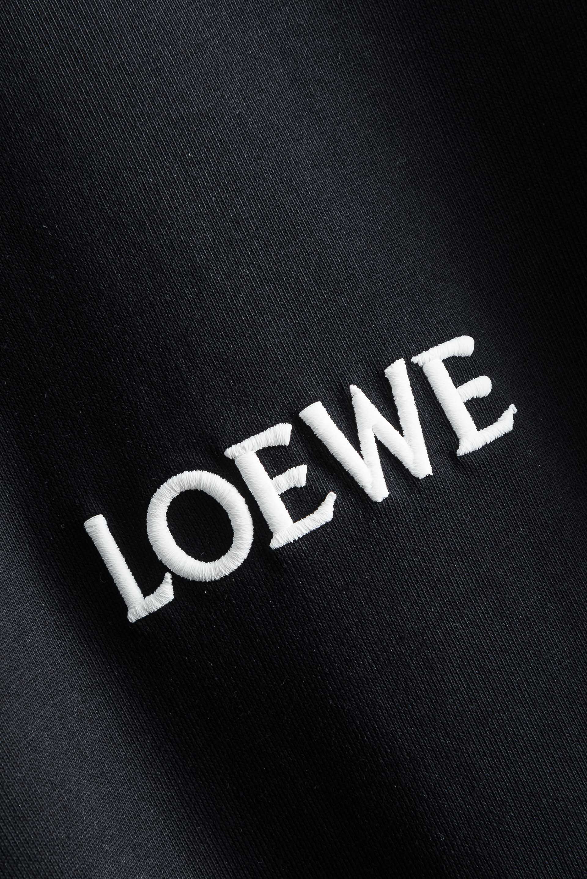 罗意#威LOE*#WE 2026SS时尚潮人必备男士休闲圆领短袖T恤衫#设计理念潮流前卫与尚可持续，选用