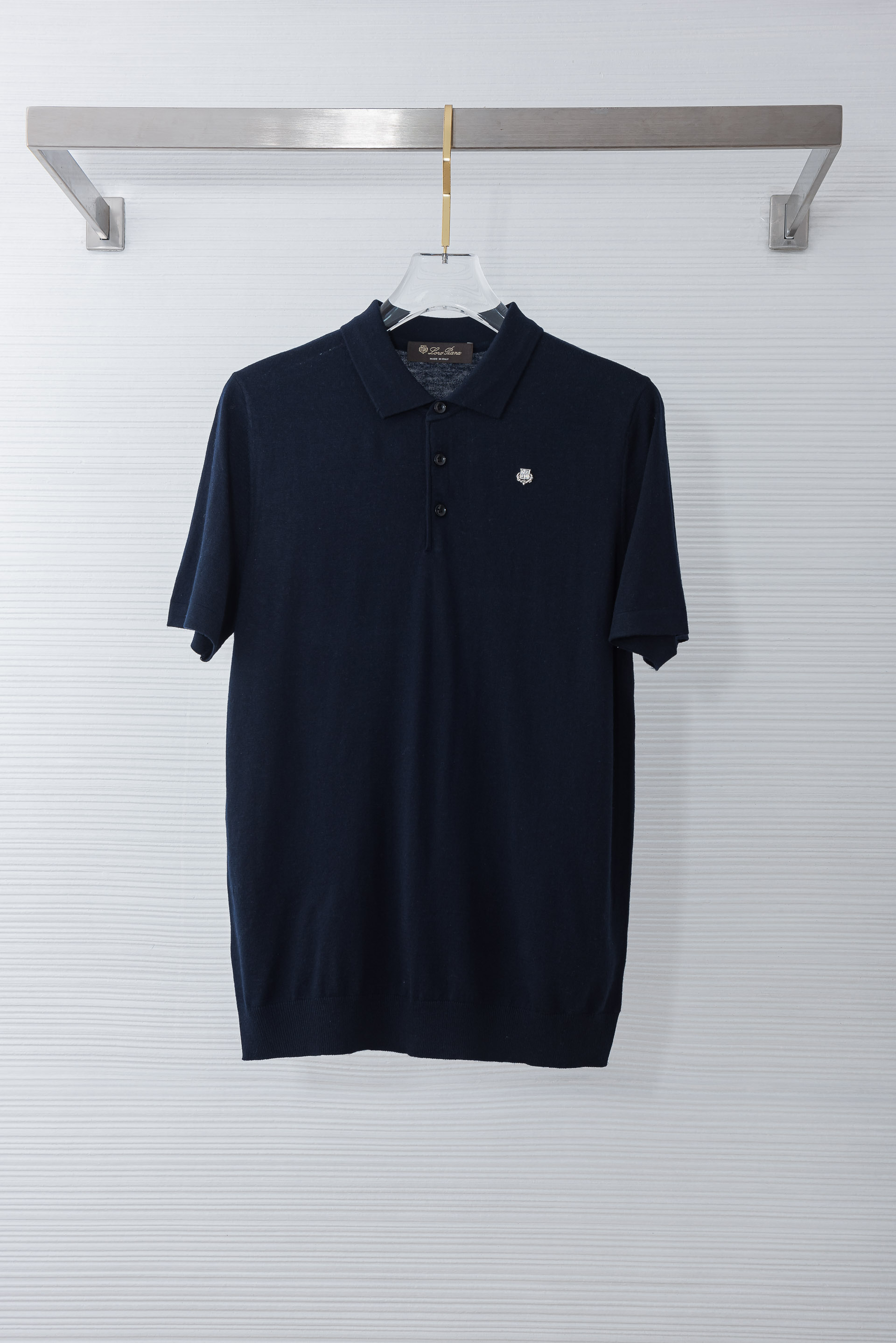 loro Piana 1936ss春夏最新男士经典标徽休闲翻领短袖针织衫！一款融合了精湛工艺与高端材质的