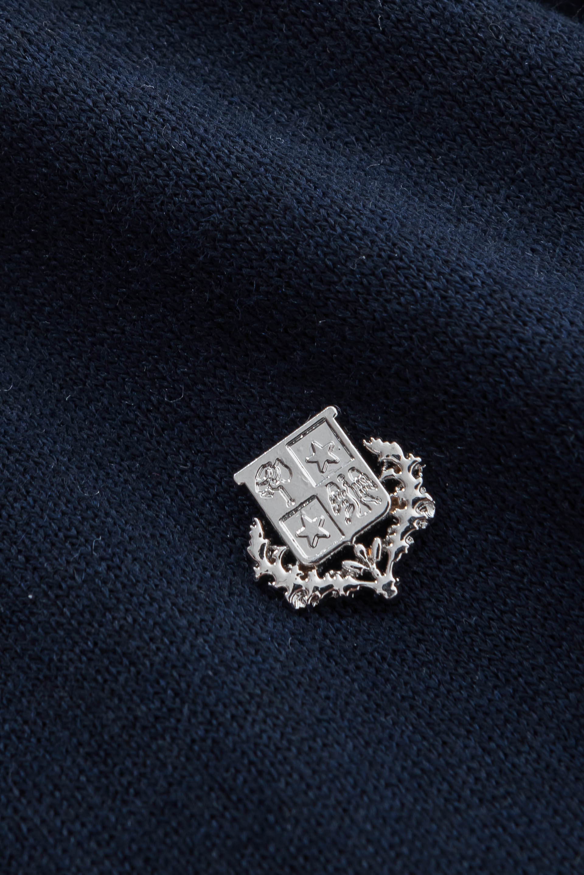 loro Piana 1936ss春夏最新男士经典标徽休闲翻领短袖针织衫！一款融合了精湛工艺与高端材质的