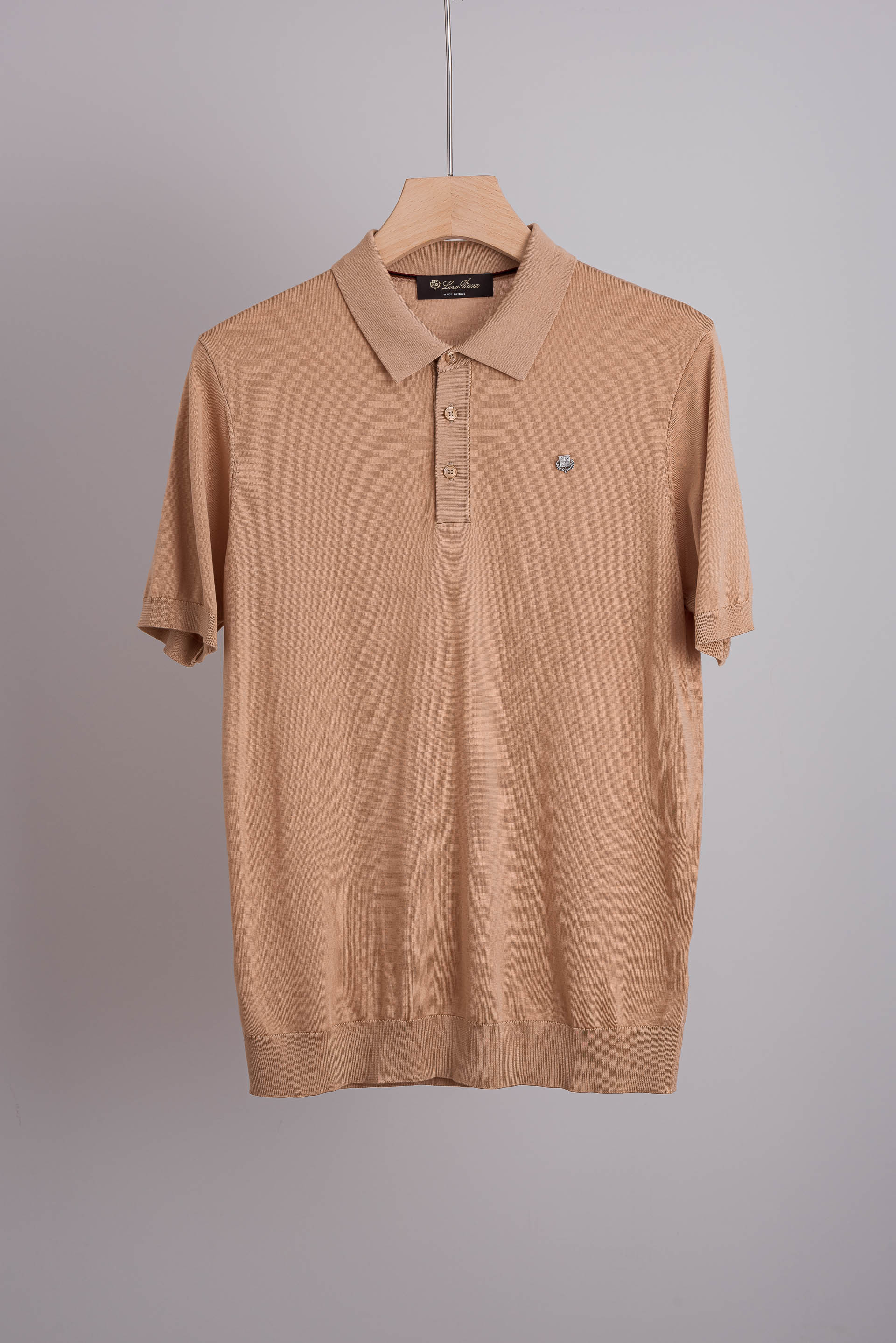 ☀️☀️Loro Piana ss春夏最新男士经典标徽休闲翻领短袖针织衫！一款融合了精湛工艺与高端材质的