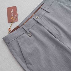 Loro Piana诺悠翩雅26ss春夏轻奢时尚定制休闲西裤,简洁干练的风格,精致卓越的品质男装,每款的 Loro Piana诺悠翩雅26ss春夏轻奢时尚定制休闲西裤,简洁干练的风格,精致卓越的品质男装,每款的