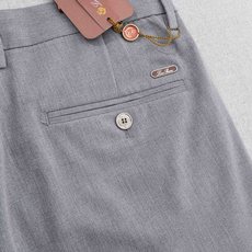 Loro Piana诺悠翩雅26ss春夏轻奢时尚定制休闲西裤,简洁干练的风格,精致卓越的品质男装,每款的 Loro Piana诺悠翩雅26ss春夏轻奢时尚定制休闲西裤,简洁干练的风格,精致卓越的品质男装,每款的