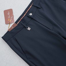 Loro Piana诺悠翩雅26ss春夏轻奢时尚定制休闲西裤,简洁干练的风格,精致卓越的品质男装,每款的 Loro Piana诺悠翩雅26ss春夏轻奢时尚定制休闲西裤,简洁干练的风格,精致卓越的品质男装,每款的
