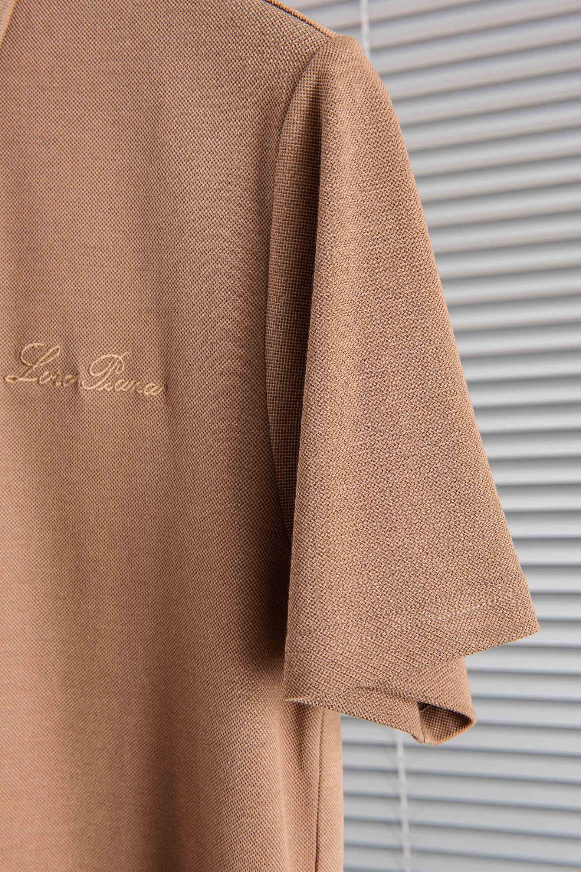 Loro Piana2026SS客供精梳棉+再生纤维素纤维网眼珠地丝光处理丝滑透气凉爽定织翻领男士商务休