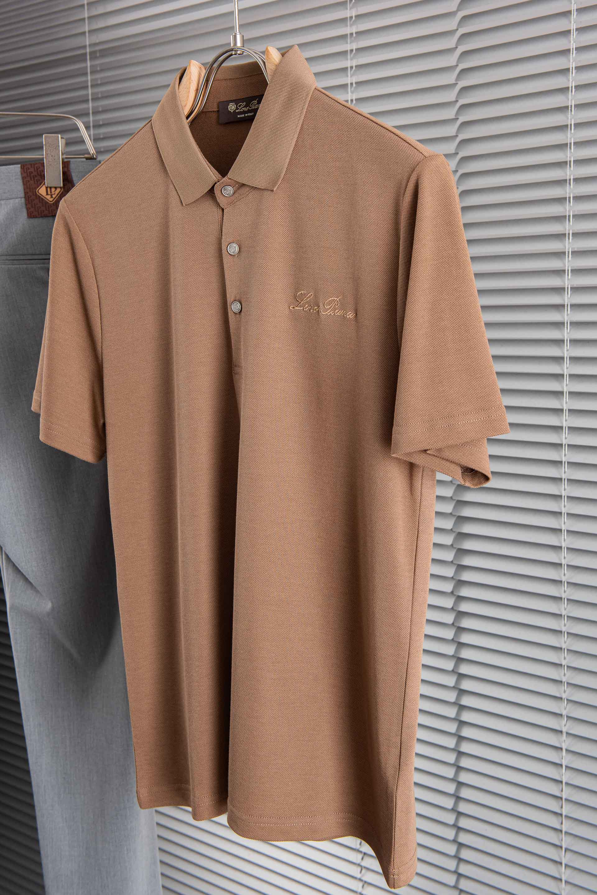 Loro Piana2026SS客供精梳棉+再生纤维素纤维网眼珠地丝光处理丝滑透气凉爽定织翻领男士商务休