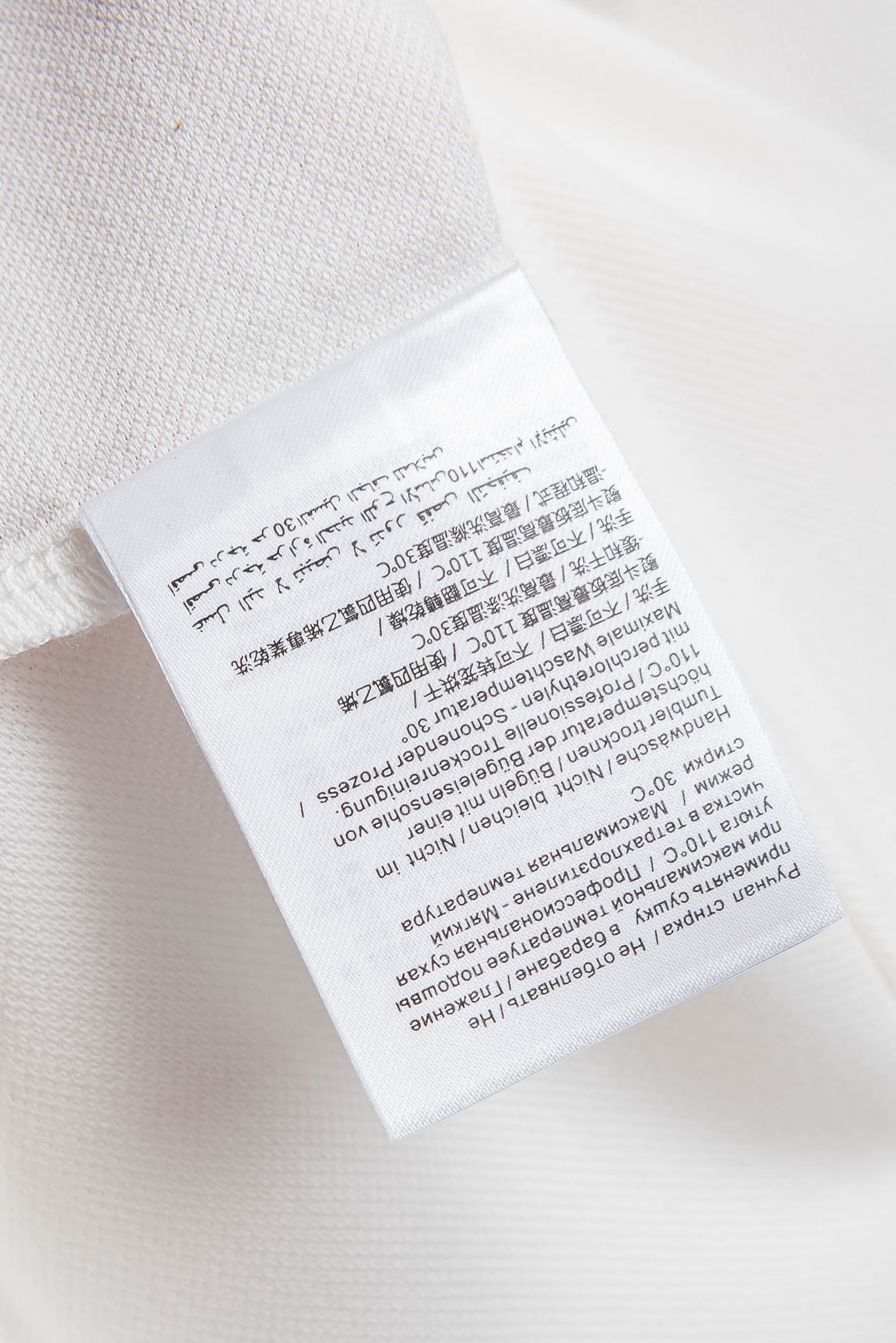 Loro Piana2026SS客供精梳棉+再生纤维素纤维网眼珠地丝光处理丝滑透气凉爽定织翻领男士商务休 Loro Piana2026SS客供精梳棉+再生纤维素纤维网眼珠地丝光处理丝滑透气凉爽定织翻领男士商务休