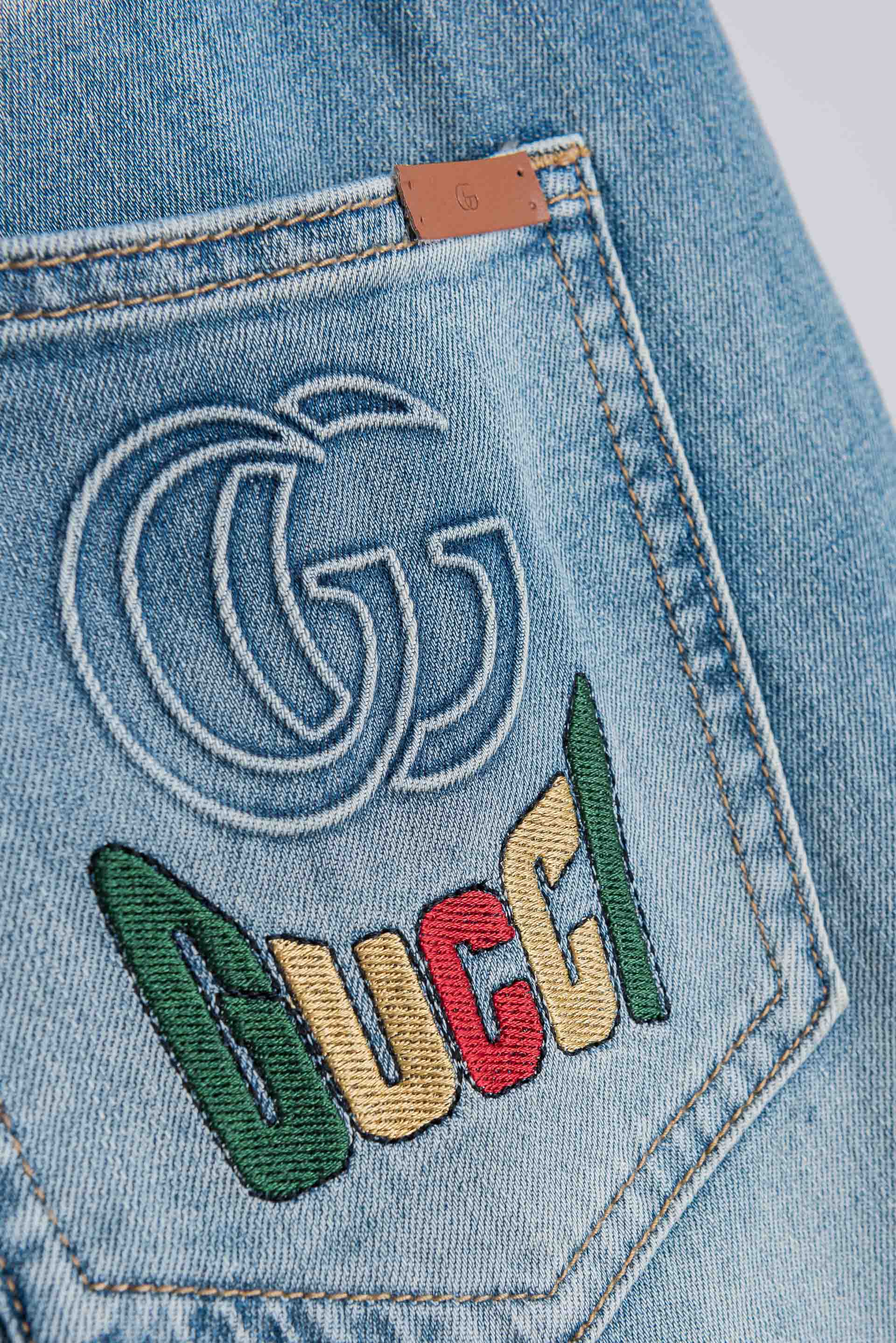☀️☀️guc*  ci 2026男士时尚直筒牛仔长裤！最新裤装单品奉献，所有品质控男粉必须入手的极品，