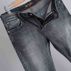 ☀️☀️Loro Piana2026男士时尚直筒牛仔长裤!最新裤装单品奉献,所有品质控男粉必须入手的极品 ☀️☀️Loro Piana2026男士时尚直筒牛仔长裤!最新裤装单品奉献,所有品质控男粉必须入手的极品