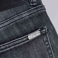 ☀️☀️Loro Piana2026男士时尚直筒牛仔长裤!最新裤装单品奉献,所有品质控男粉必须入手的极品 ☀️☀️Loro Piana2026男士时尚直筒牛仔长裤!最新裤装单品奉献,所有品质控男粉必须入手的极品