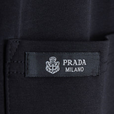☀️☀️ PRAD* 2026春夏新款!徽标棉质短裤#呈现休闲版型!两个侧袋,一个后袋,采用经典的抽 ☀️☀️ PRAD* 2026春夏新款!徽标棉质短裤#呈现休闲版型!两个侧袋,一个后袋,采用经典的抽