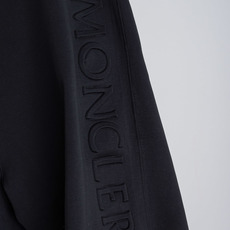 ☀️☀️ MONC* LER 2026春夏新款!徽标棉质短裤#呈现休闲版型!两个侧袋,一个后袋,采用经典 ☀️☀️ MONC* LER 2026春夏新款!徽标棉质短裤#呈现休闲版型!两个侧袋,一个后袋,采用经典