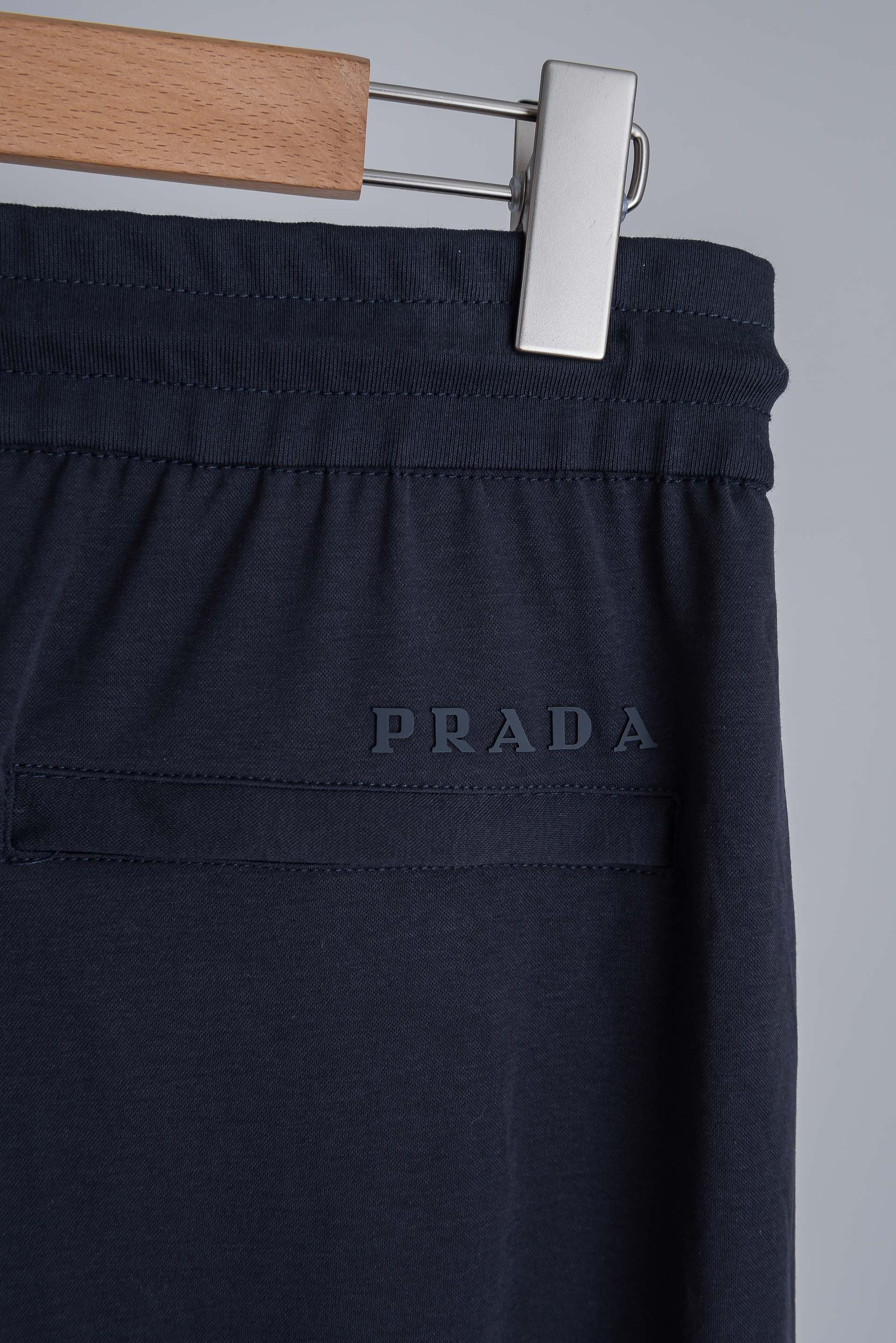 ☀️☀️Prad*  a 普拉*  达2026最新款精梳棉混纺挺括有型自带筋骨感抗皱性极强四面弹力包容性