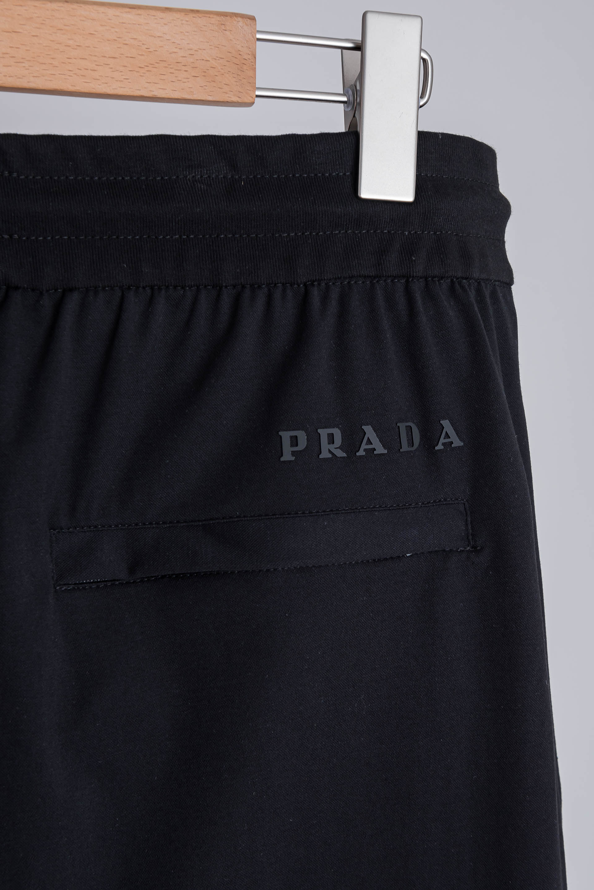 ☀️☀️Prad*  a 普拉*  达2026最新款精梳棉混纺挺括有型自带筋骨感抗皱性极强四面弹力包容性