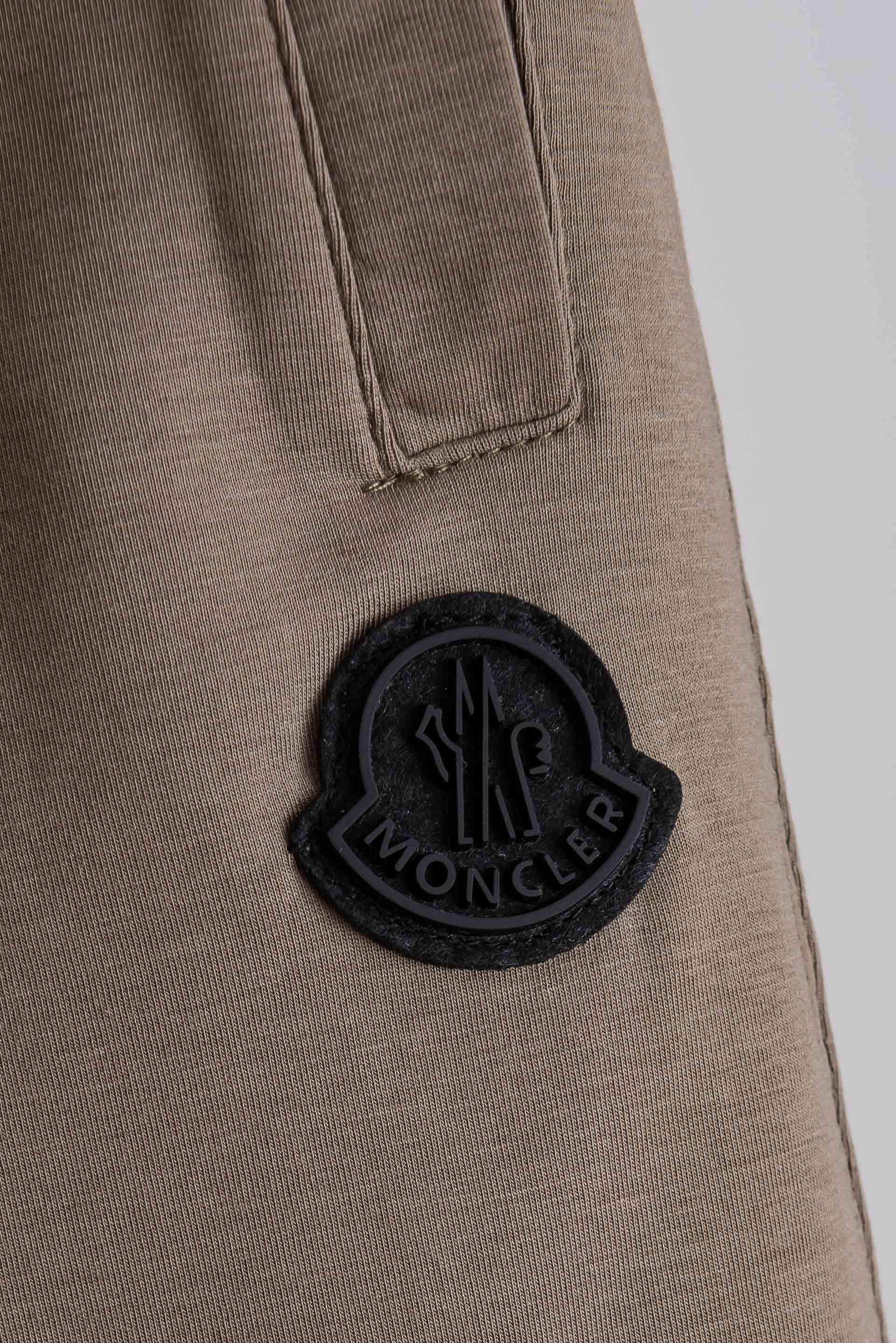 ☀️☀️ MONC* LER 2026春夏新款！徽标棉质短裤#呈现休闲版型！两个侧袋，一个后袋，采用经典
