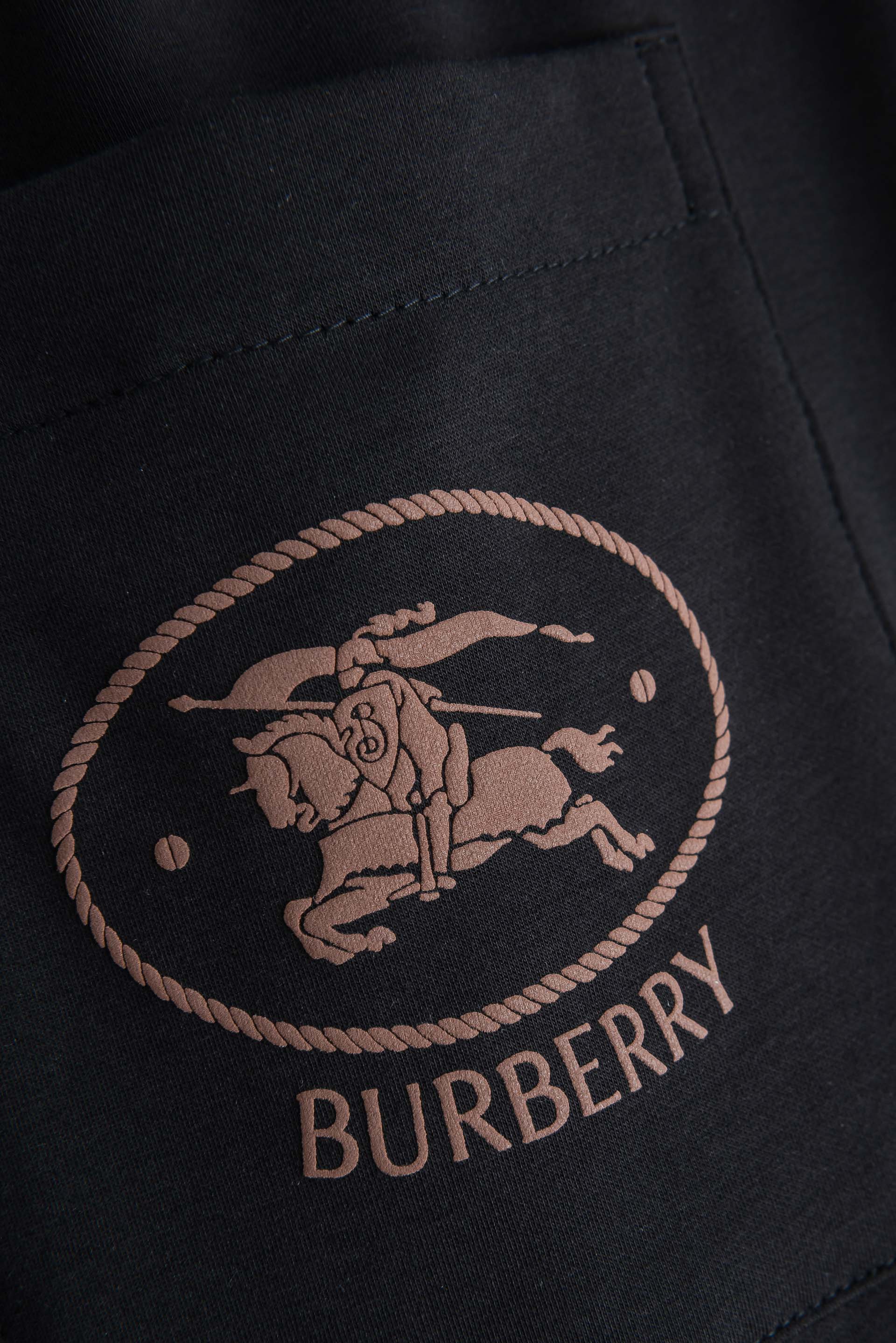 ☀️☀️BUR*  BERRY 巴宝*  莉2026最新款精梳棉混纺挺括有型自带筋骨感抗皱性极强四面弹力