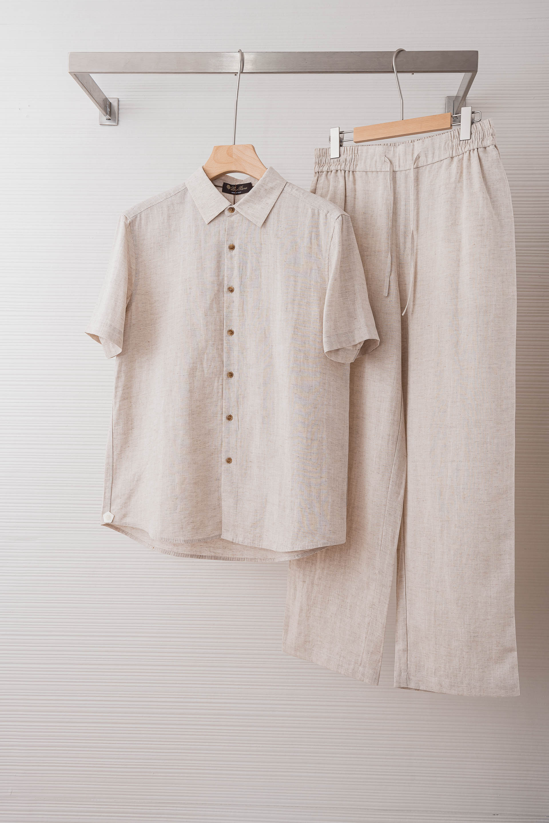 Loro Piana ss新款高品质亚麻+天丝材质廓形感男士休闲套装#  这款属于初春夏最具代表性的套装